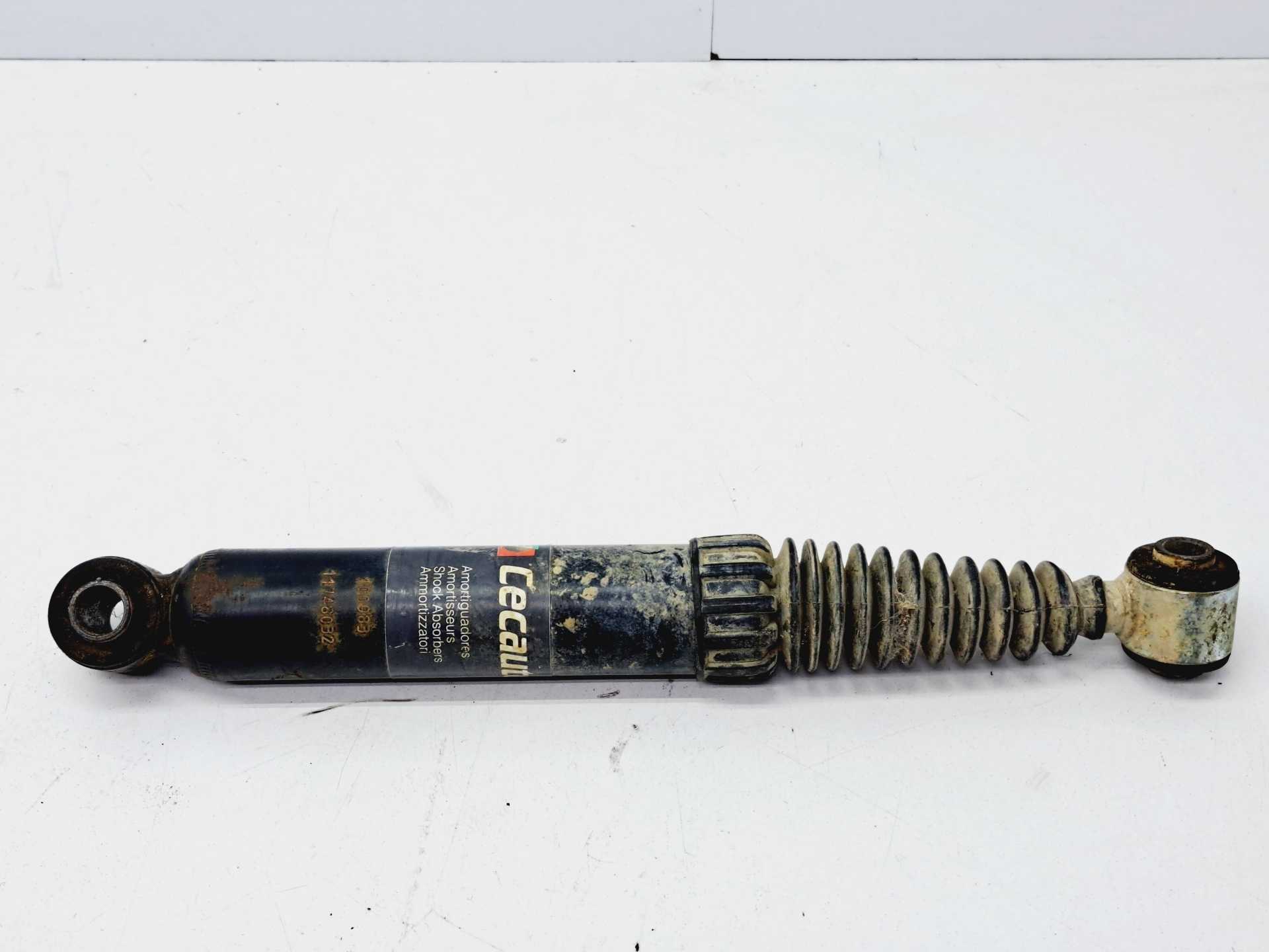 Recambio de amortiguador trasero derecho para citroën xsara berlina 1.9 turbodiesel referencia OEM IAM   