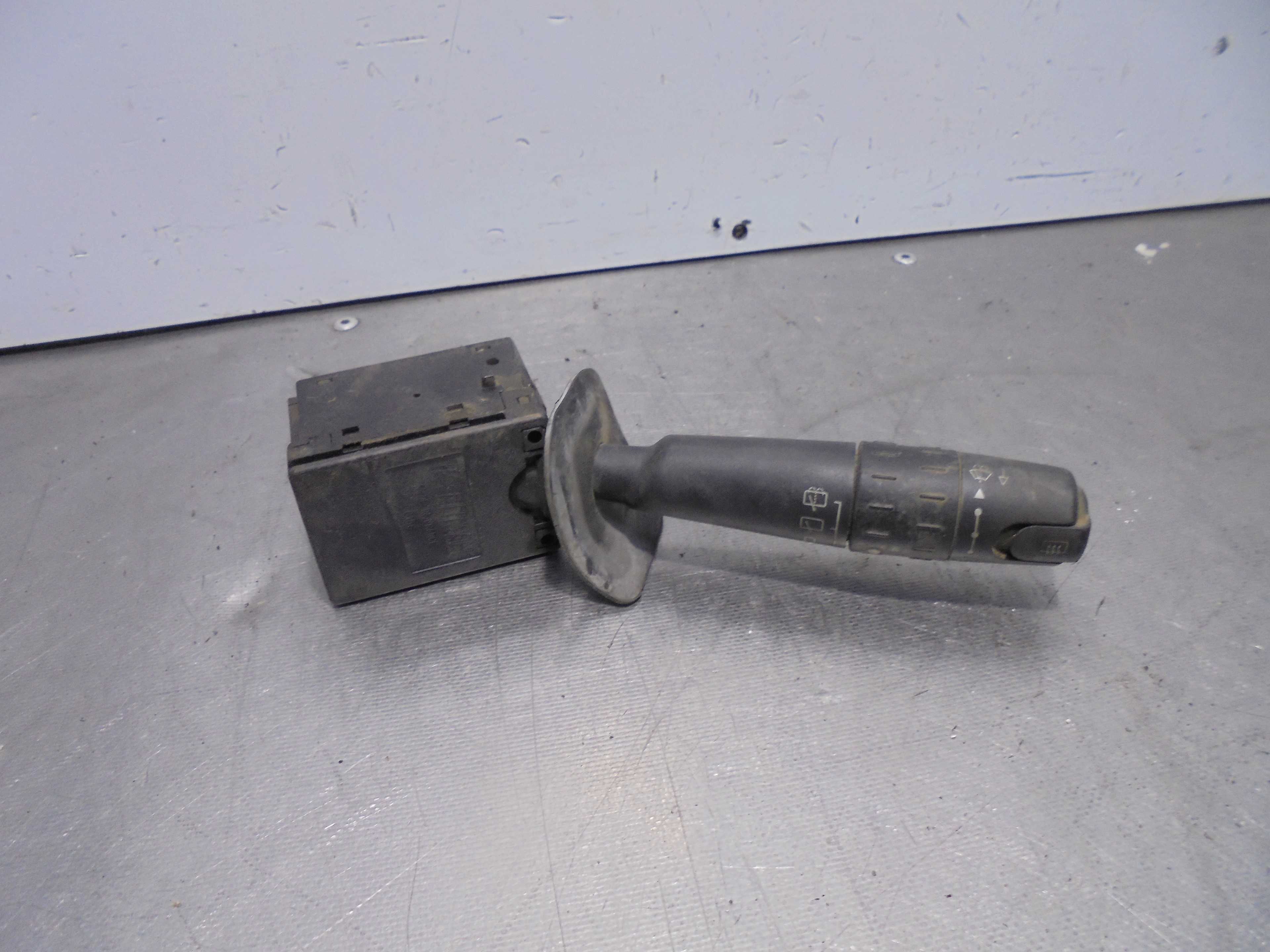 Recambio de mando limpia para citroën xsara berlina 1.9 turbodiesel referencia OEM IAM 96247561ZL  