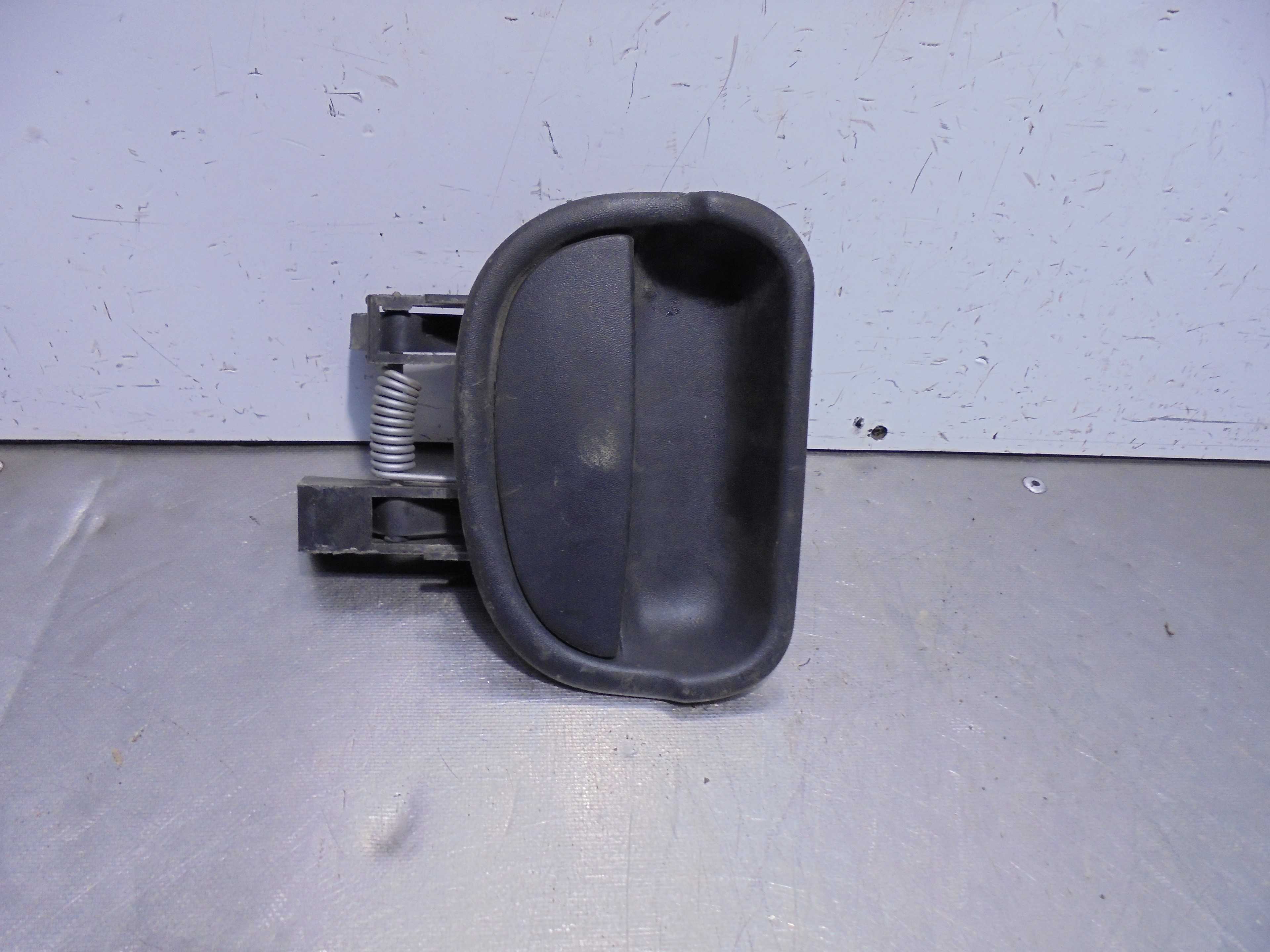 Recambio de maneta interior lateral derecha para renault kangoo (f/kc0) 1.2 referencia OEM IAM 7700303503  