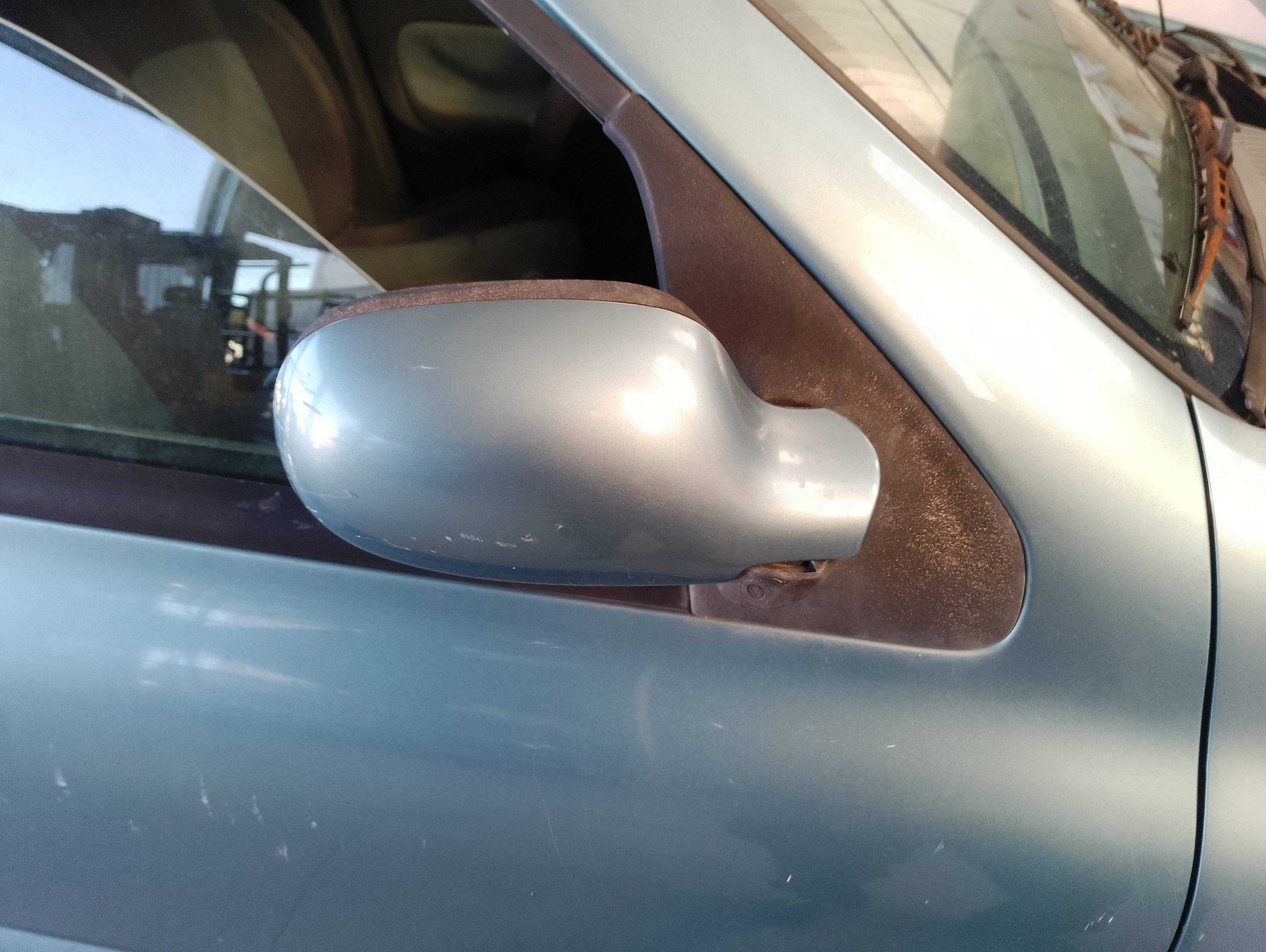 Recambio de retrovisor derecho para renault clio ii symbol 1.5 dci authentique referencia OEM IAM   