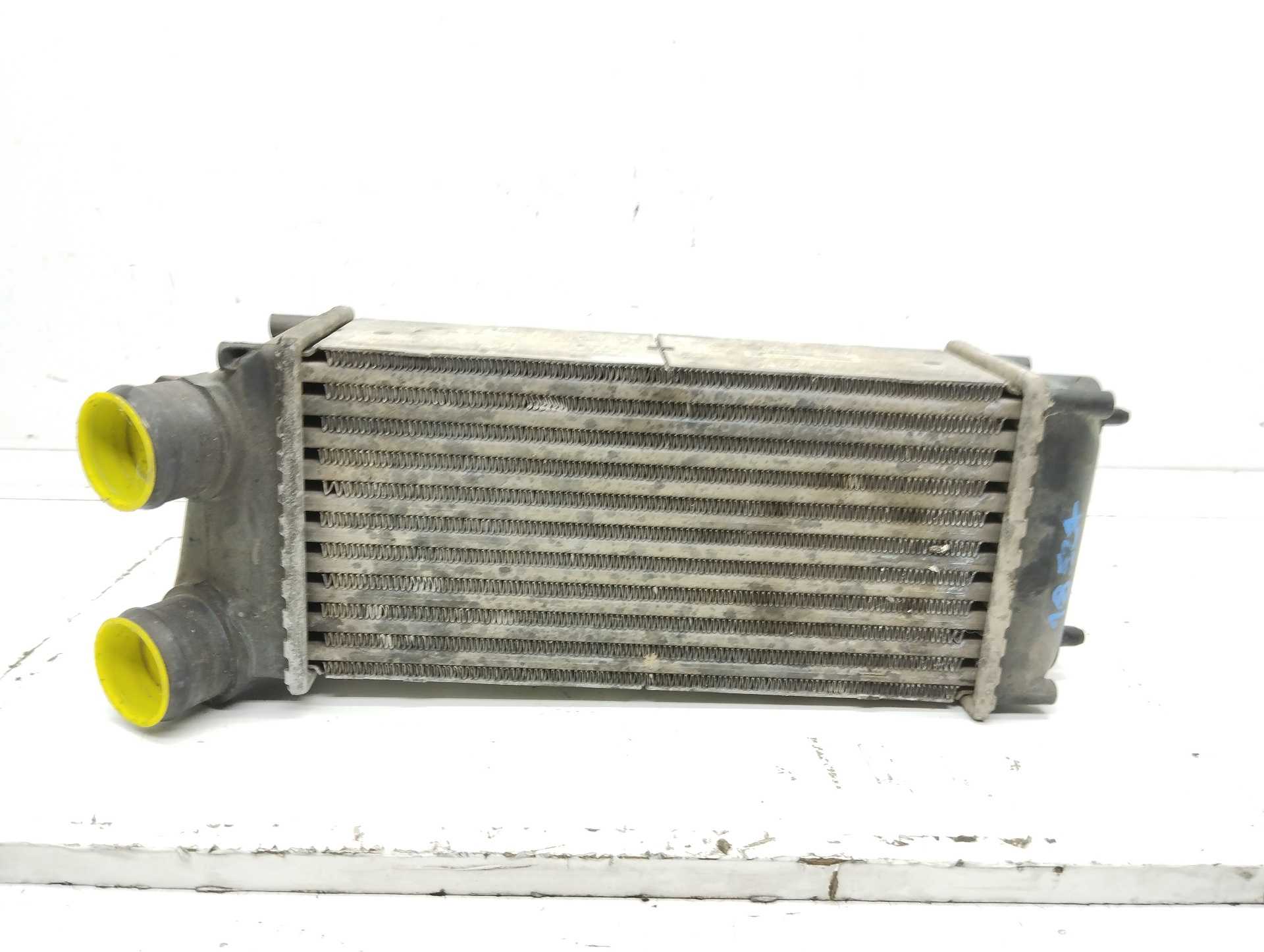 Recambio de intercooler para peugeot 307 berlina (s2) xsi referencia OEM IAM 9648551880 876923JF VALEO