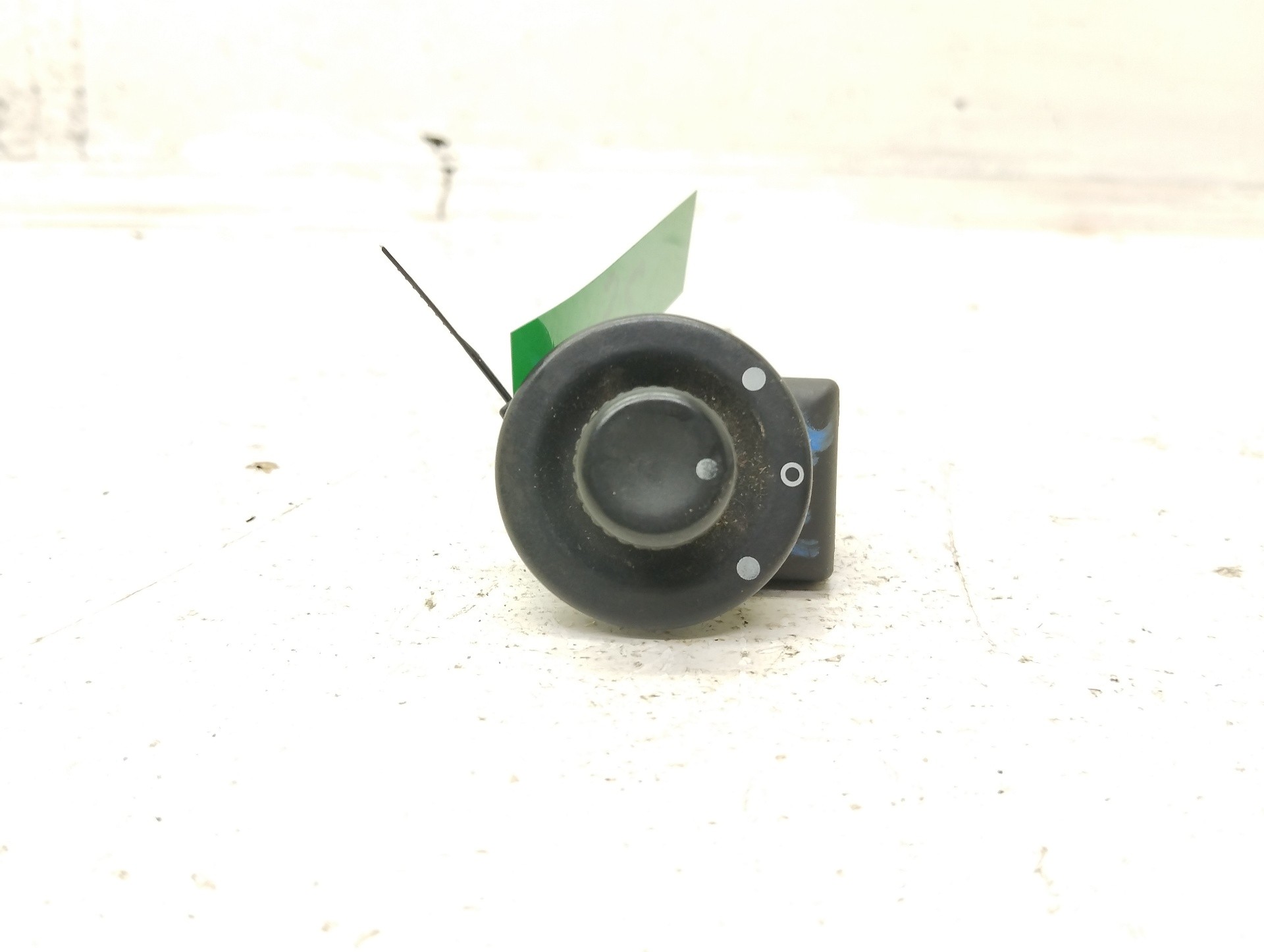 Recambio de mando retrovisor para renault kangoo expression referencia OEM IAM 255704649R  