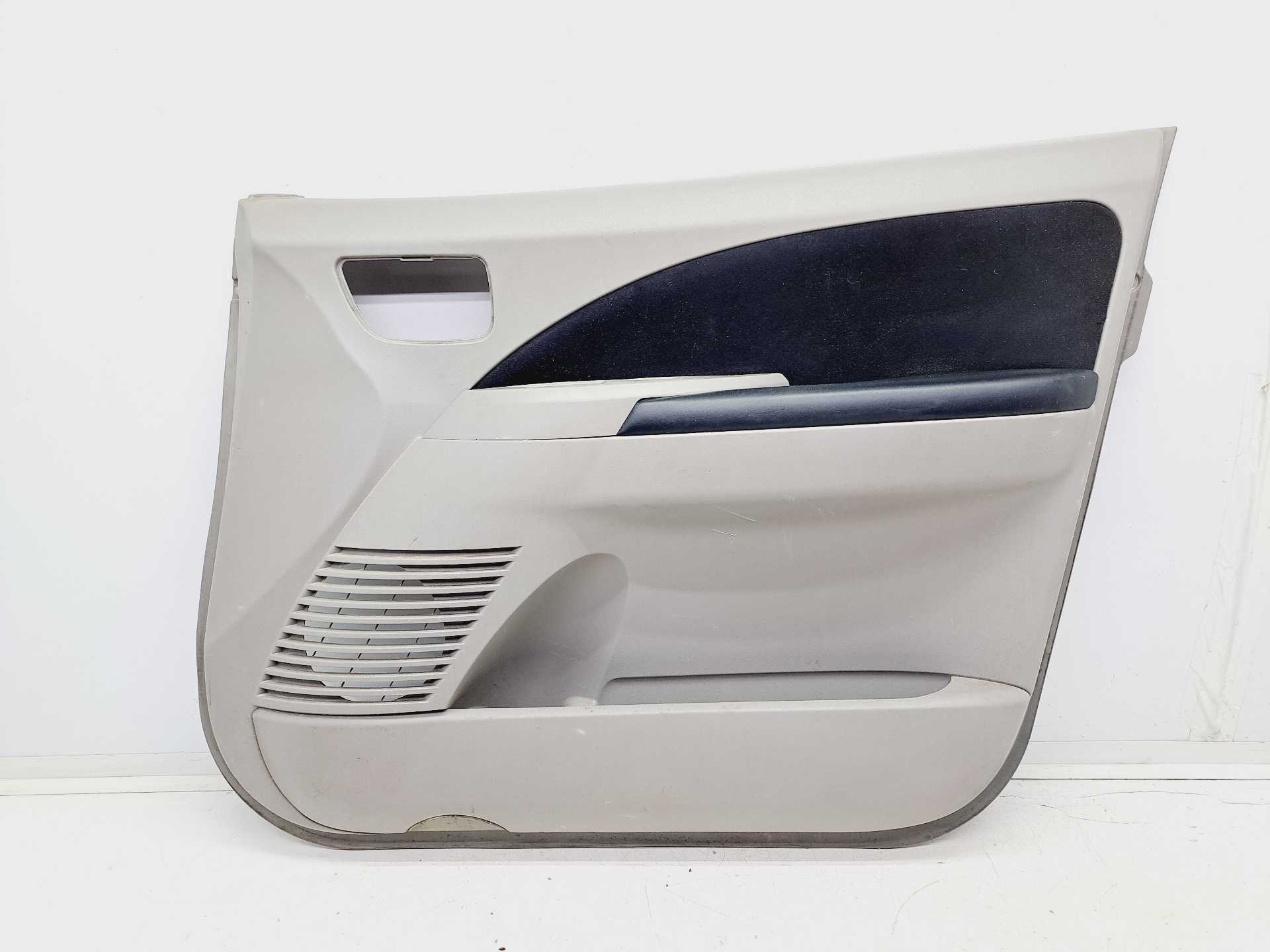Recambio de guarnecido puerta delantera derecha para mitsubishi grandis (na0w) 2.0 di-d cat referencia OEM IAM MR57608102  
