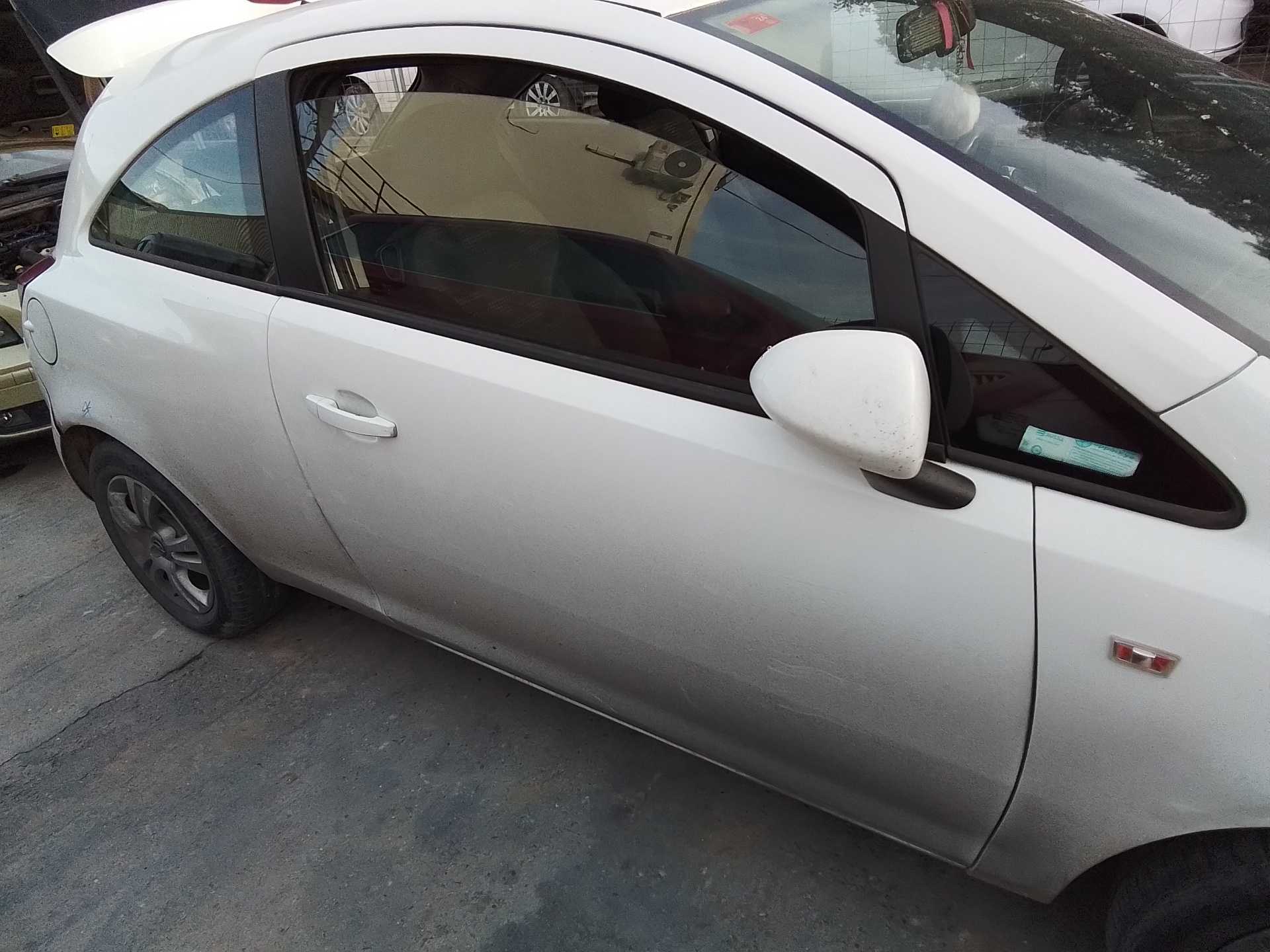 Recambio de puerta delantera derecha para opel corsa d 1.3 16v cdti referencia OEM IAM   