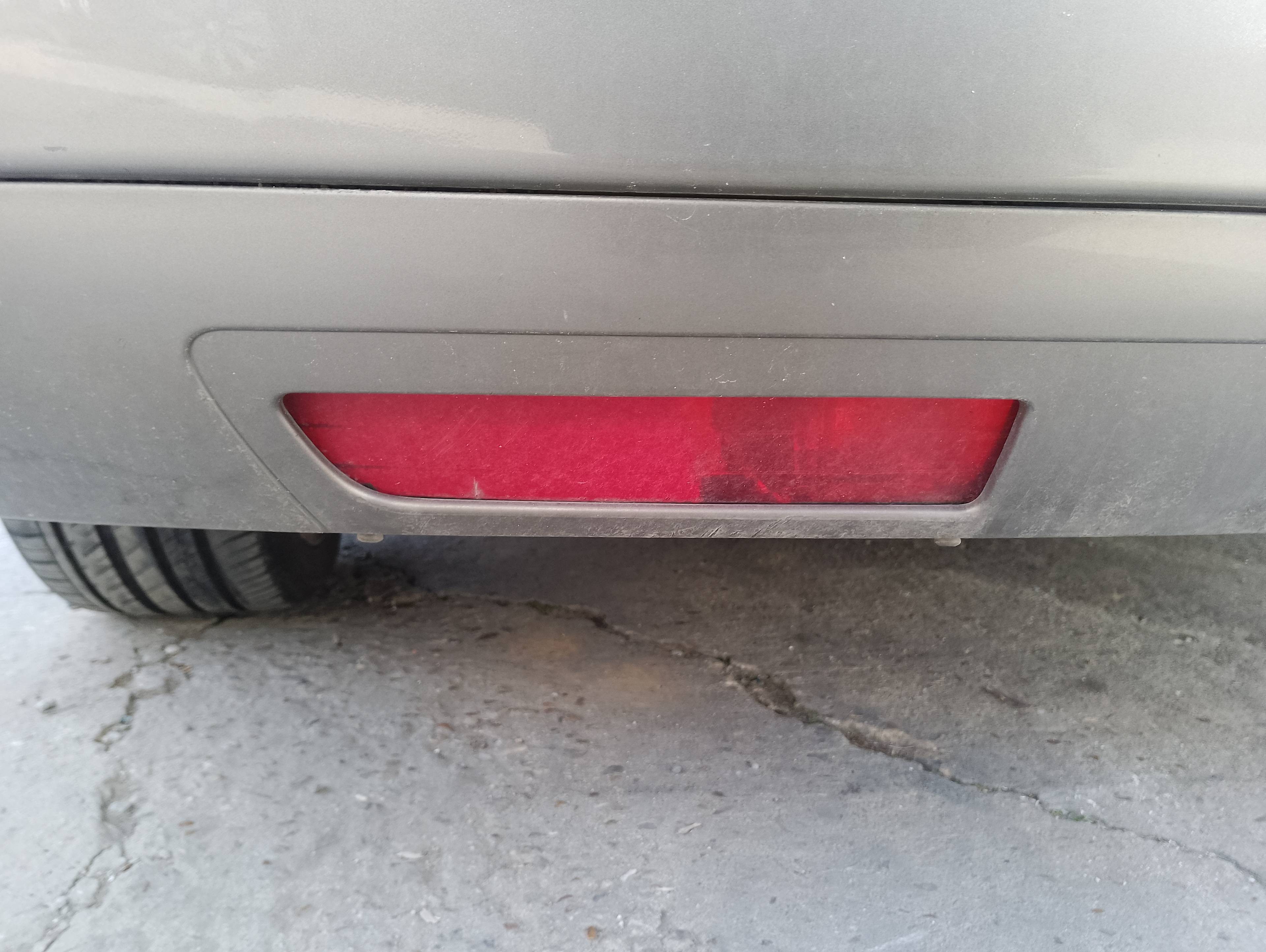 Recambio de faro antiniebla trasero izquierdo para citroën c4 grand picasso avatar referencia OEM IAM   