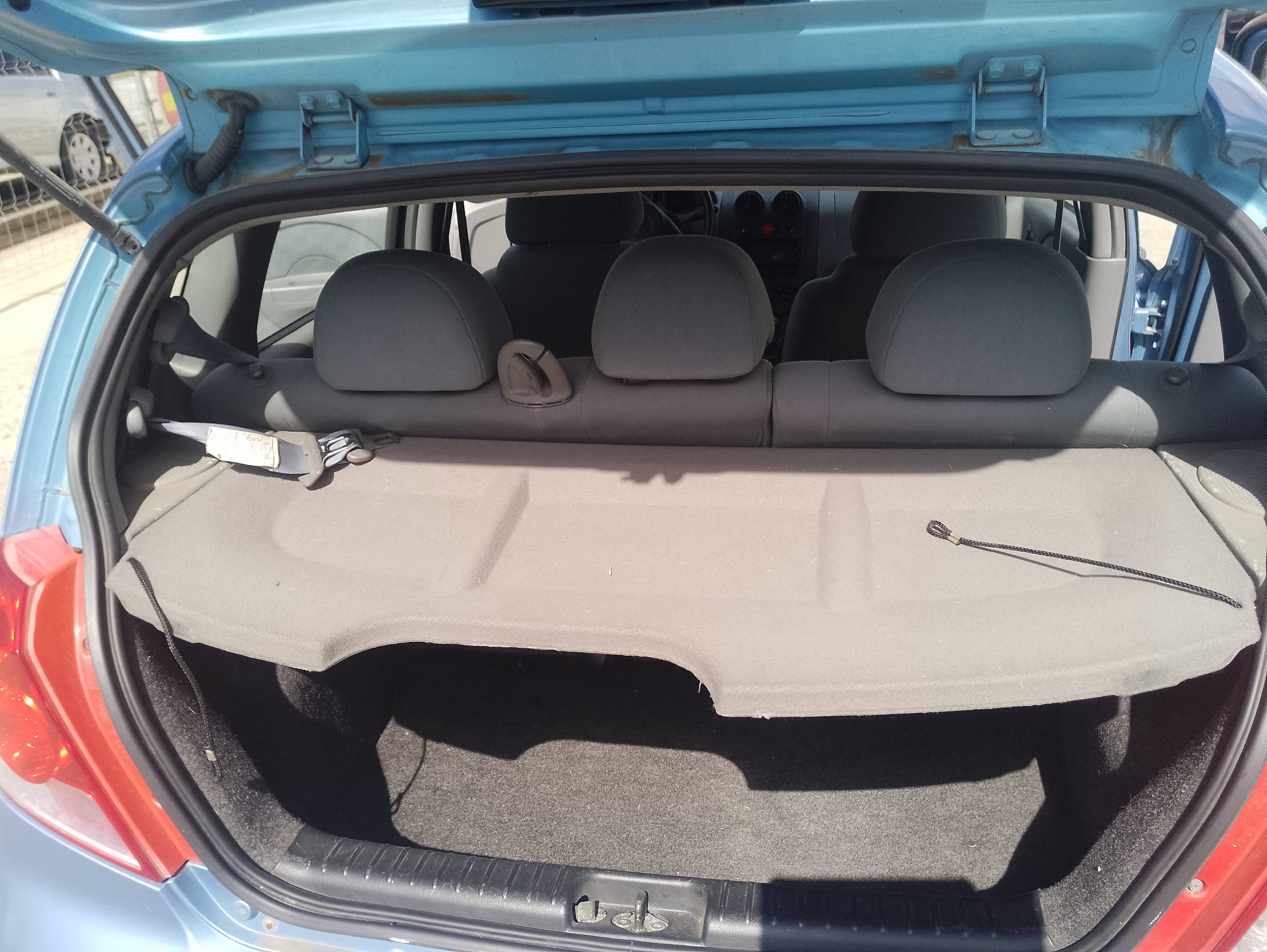 Recambio de bandeja trasera para daewoo kalos 1.4 se referencia OEM IAM   