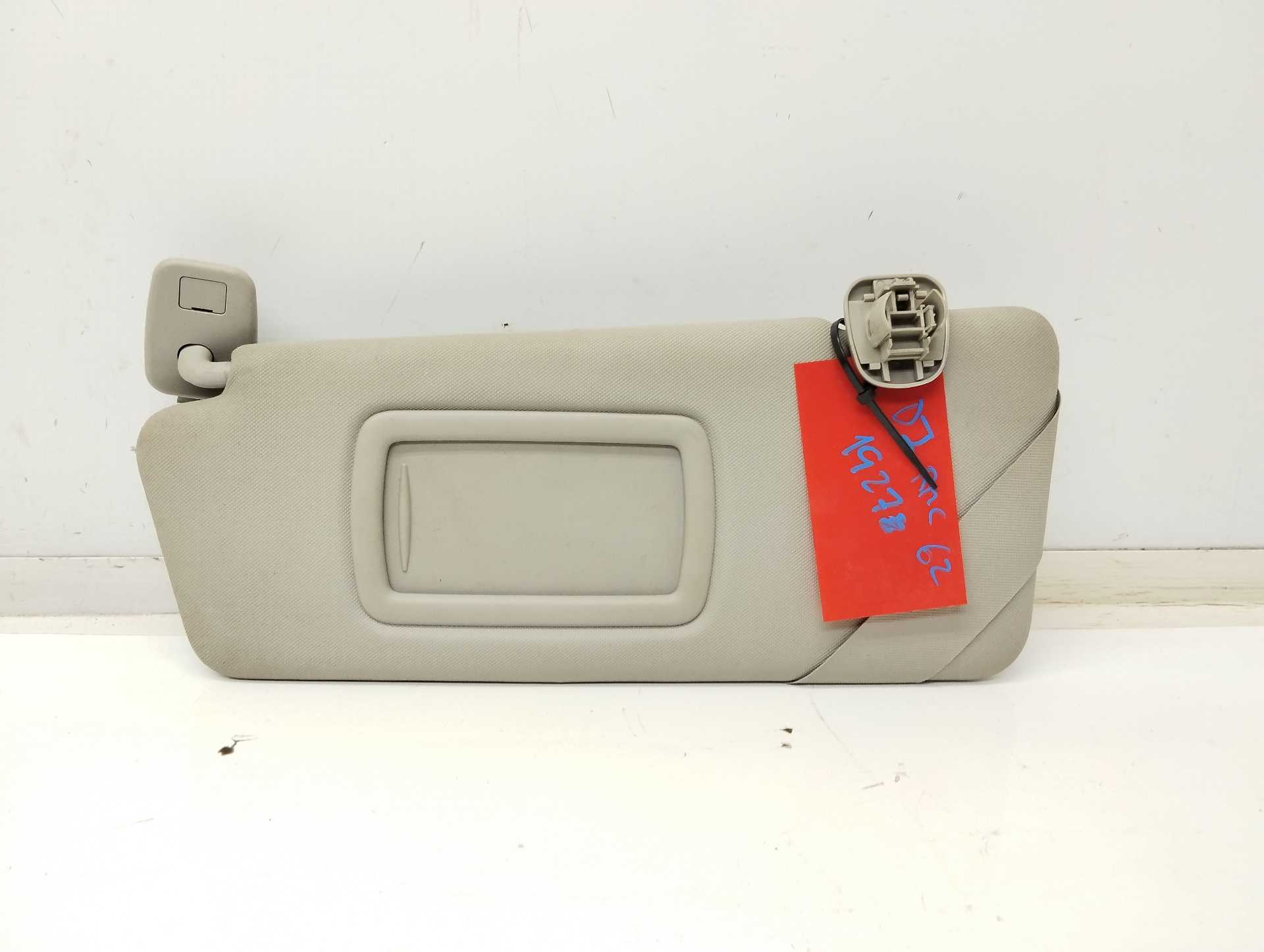 Recambio de parasol izquierdo para renault megane iii berlina 5 p dynamique referencia OEM IAM 964010026R  