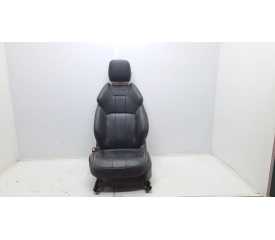 ASIENTO DELANTERO IZQUIERDO 