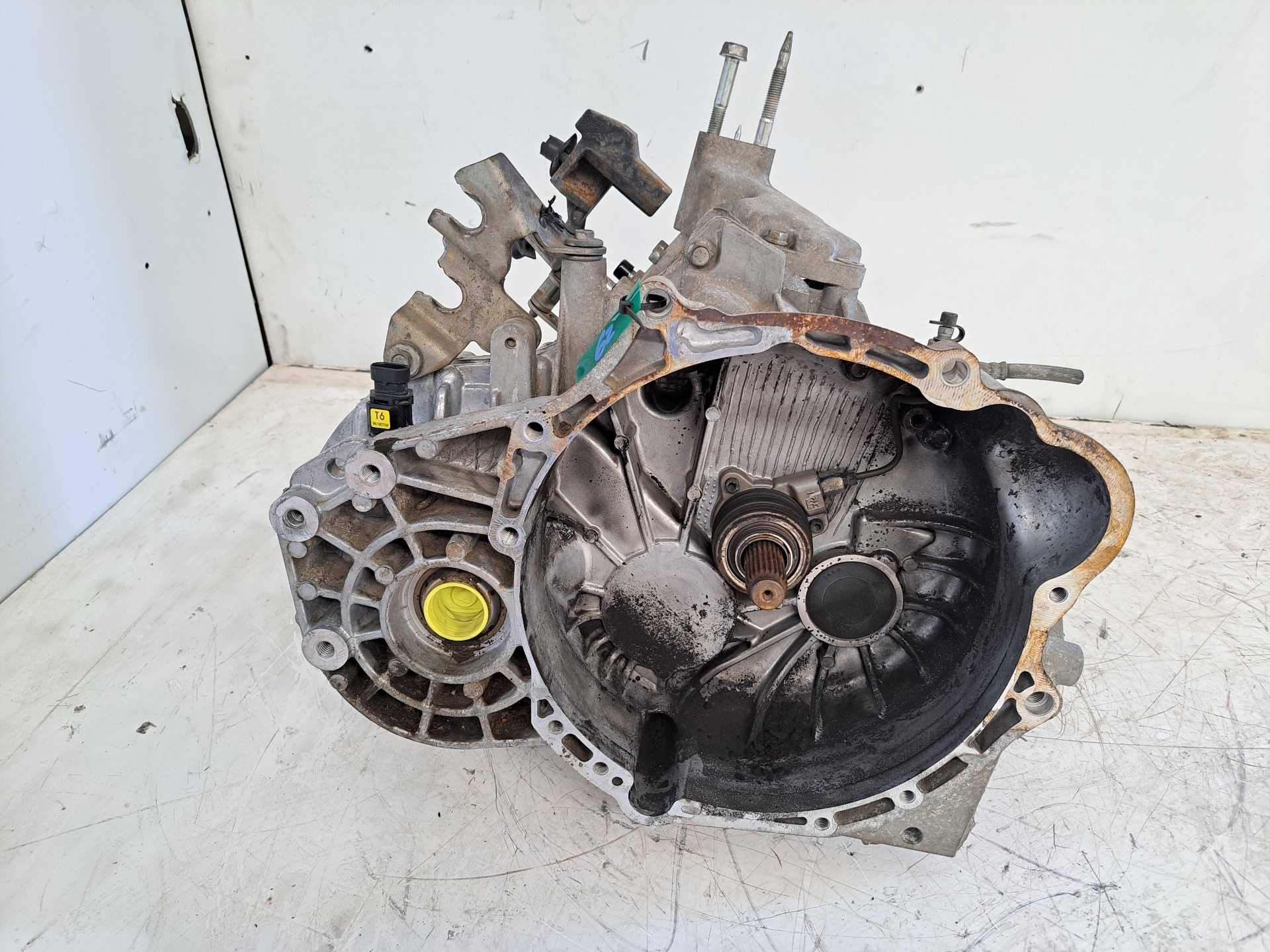 Recambio de caja cambios para chevrolet epica 2.0 diesel cat referencia OEM IAM BC006816 BW3421 