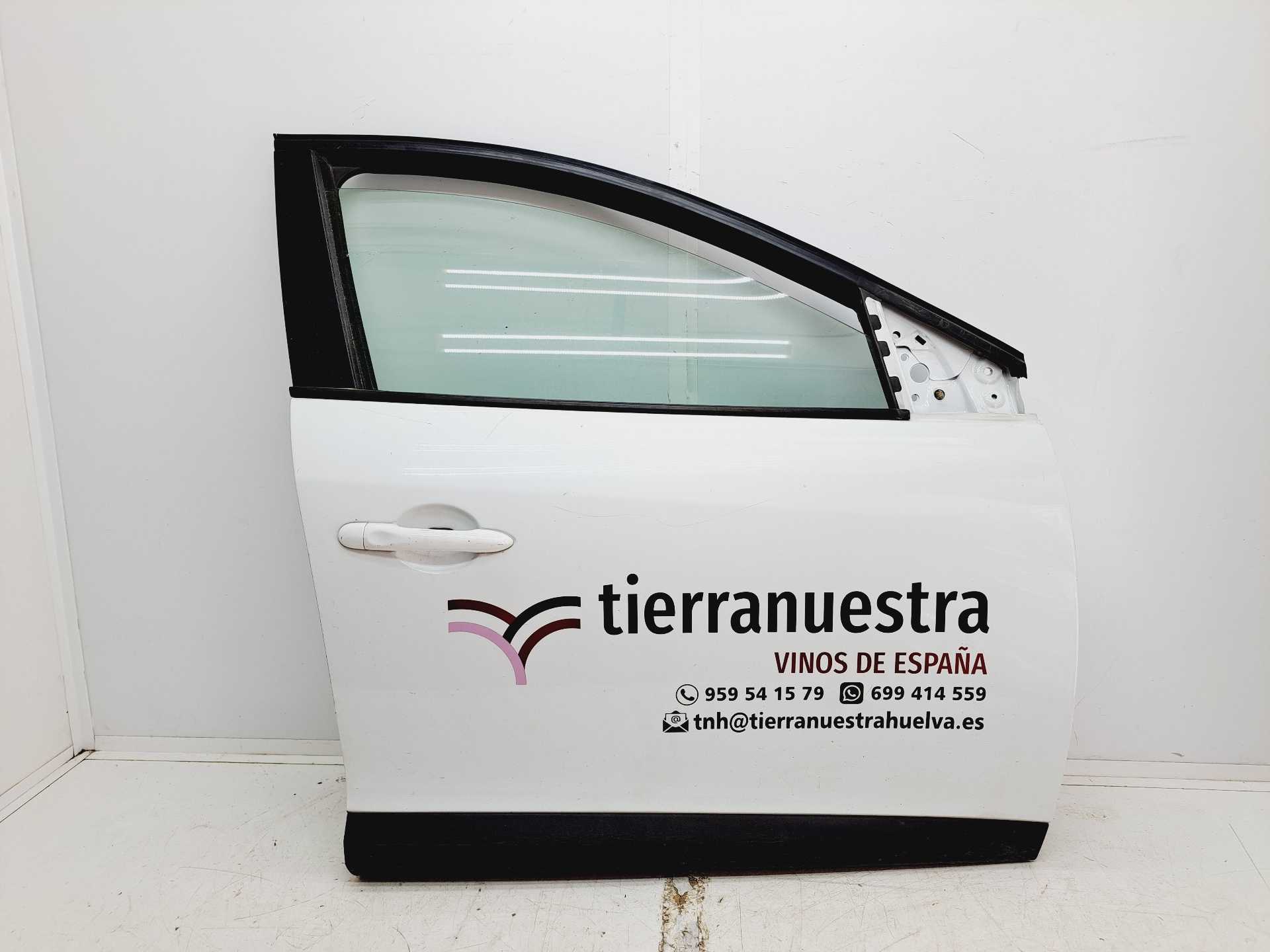 Recambio de puerta delantera derecha para renault megane iii berlina 5 p dynamique referencia OEM IAM 801009742R  