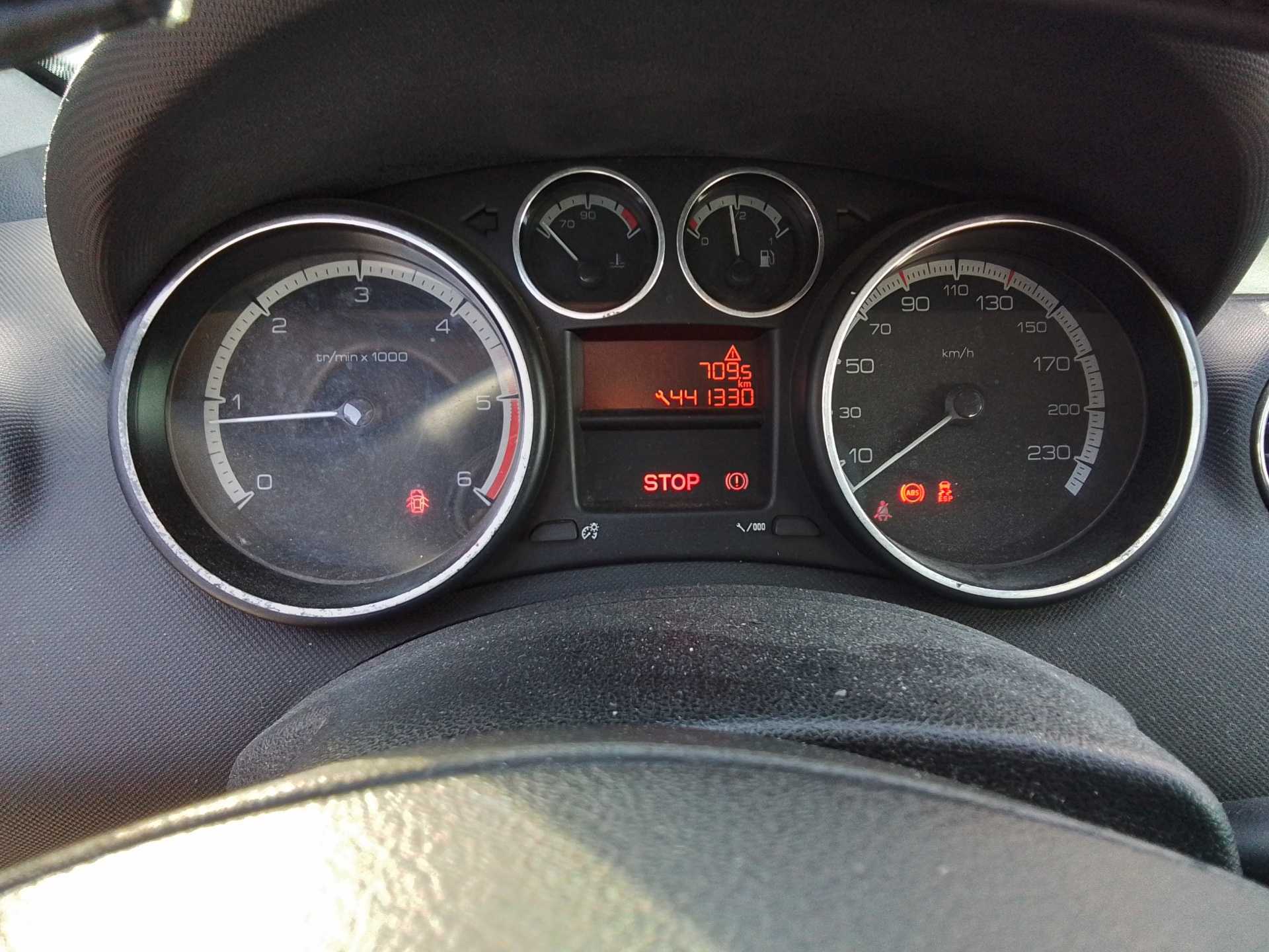Recambio de cuadro instrumentos para peugeot 308 2.0 16v hdi fap referencia OEM IAM   