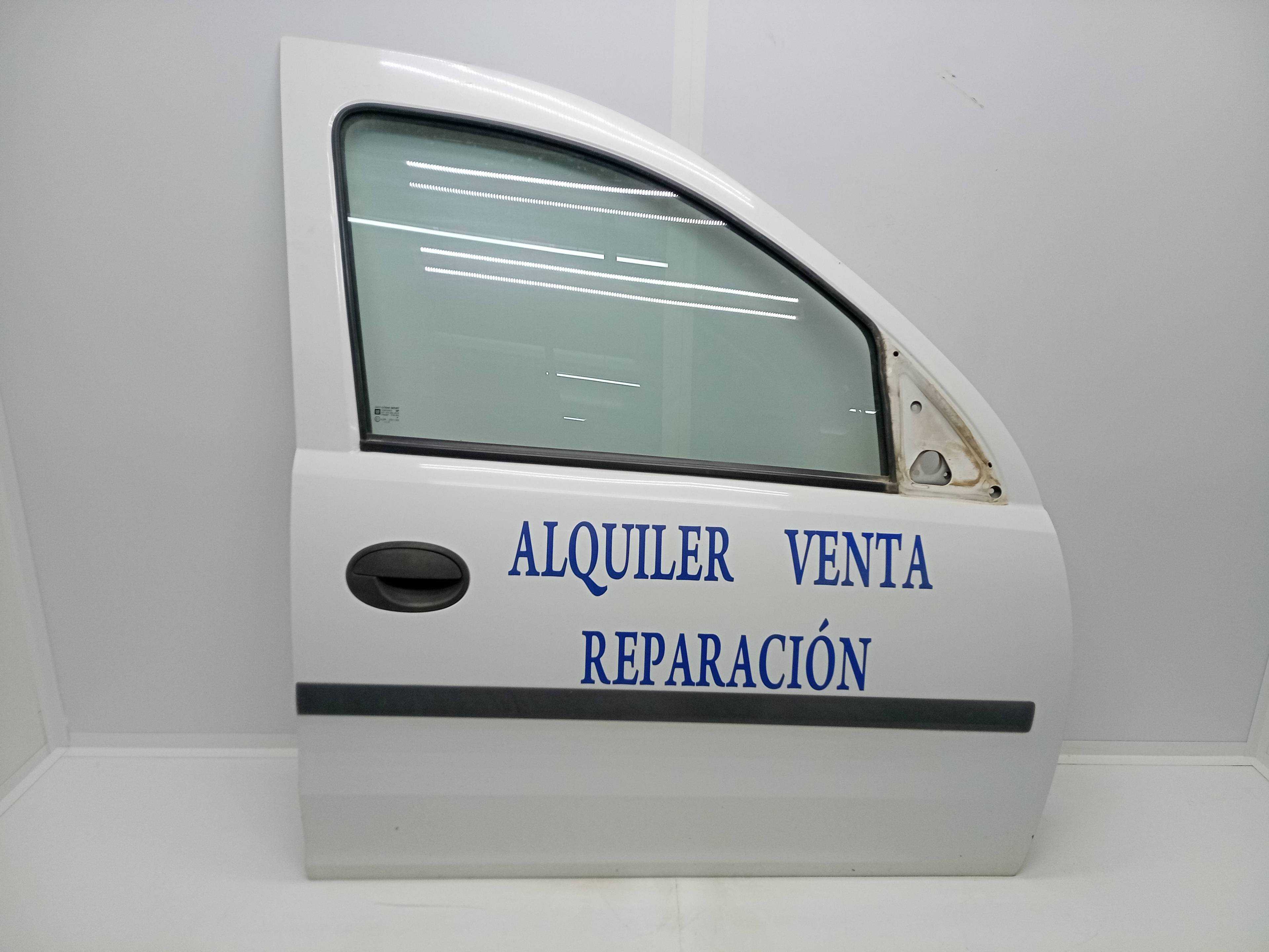 Recambio de puerta delantera derecha para opel combo (corsa c) 1.3 16v cdti referencia OEM IAM   