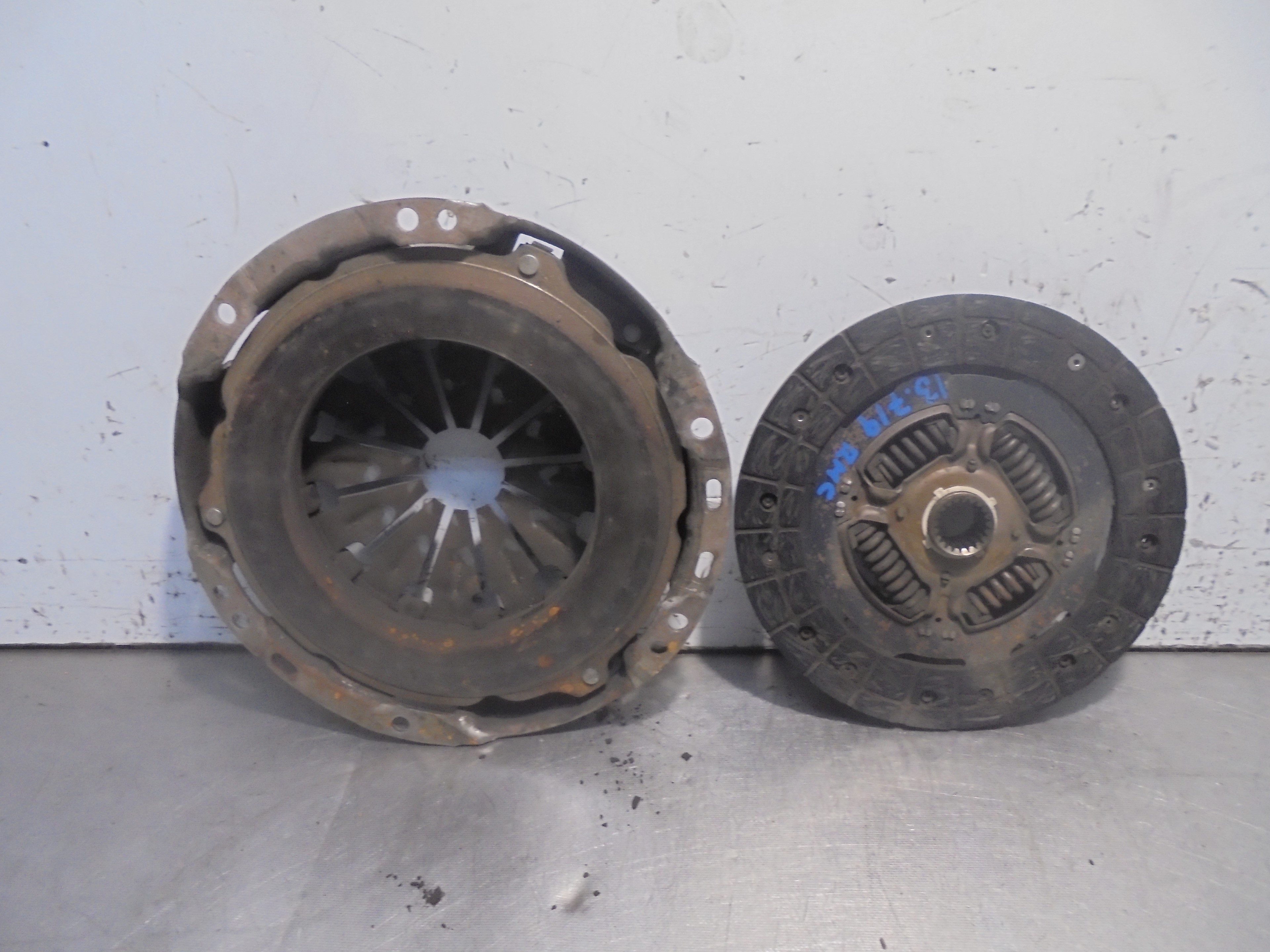 Recambio de kit embrague para toyota yaris 1.3 16v cat referencia OEM IAM   
