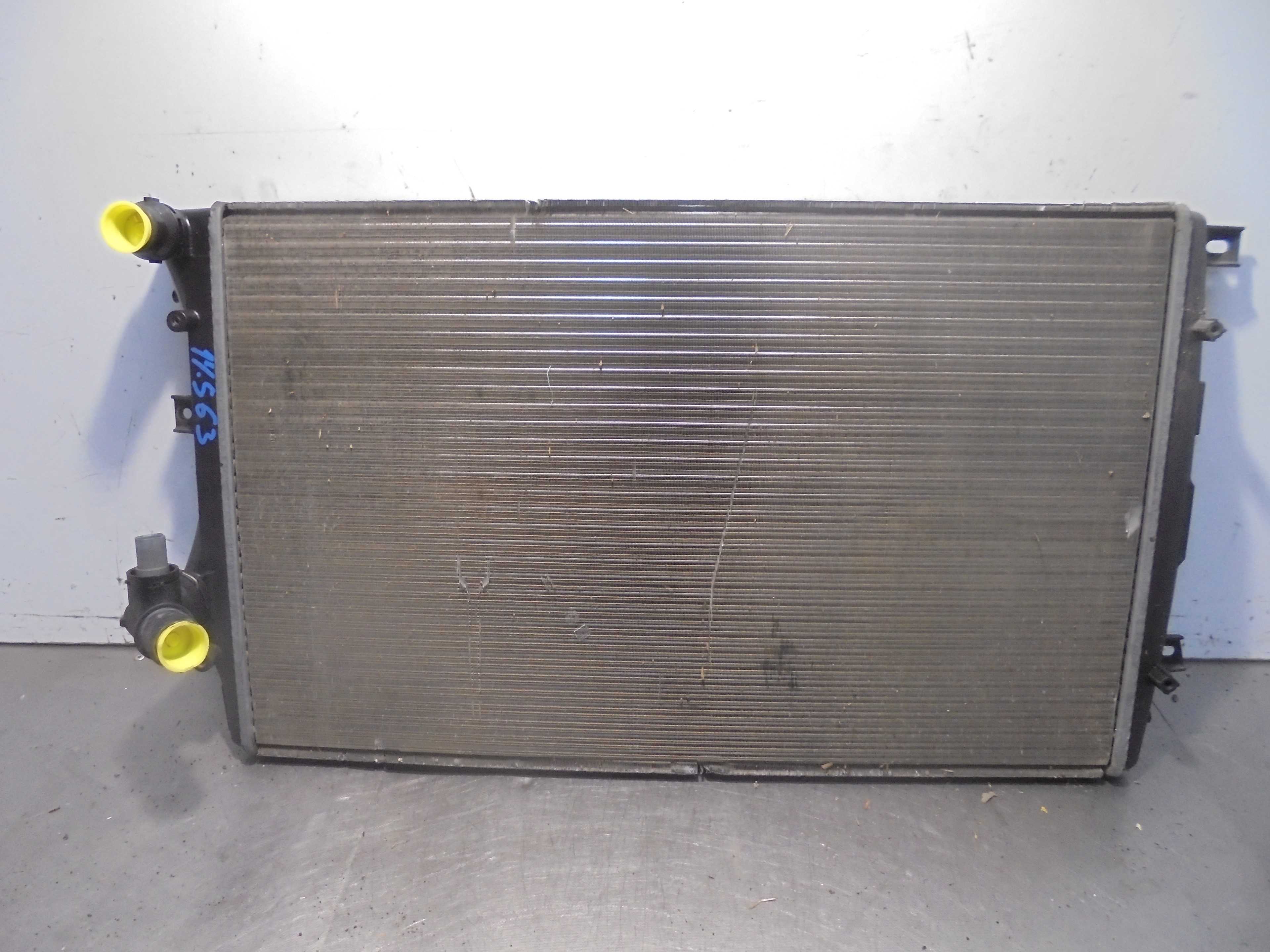 Recambio de radiador agua para volkswagen jetta (1k2) advance referencia OEM IAM 1K0121253AB VALEO 