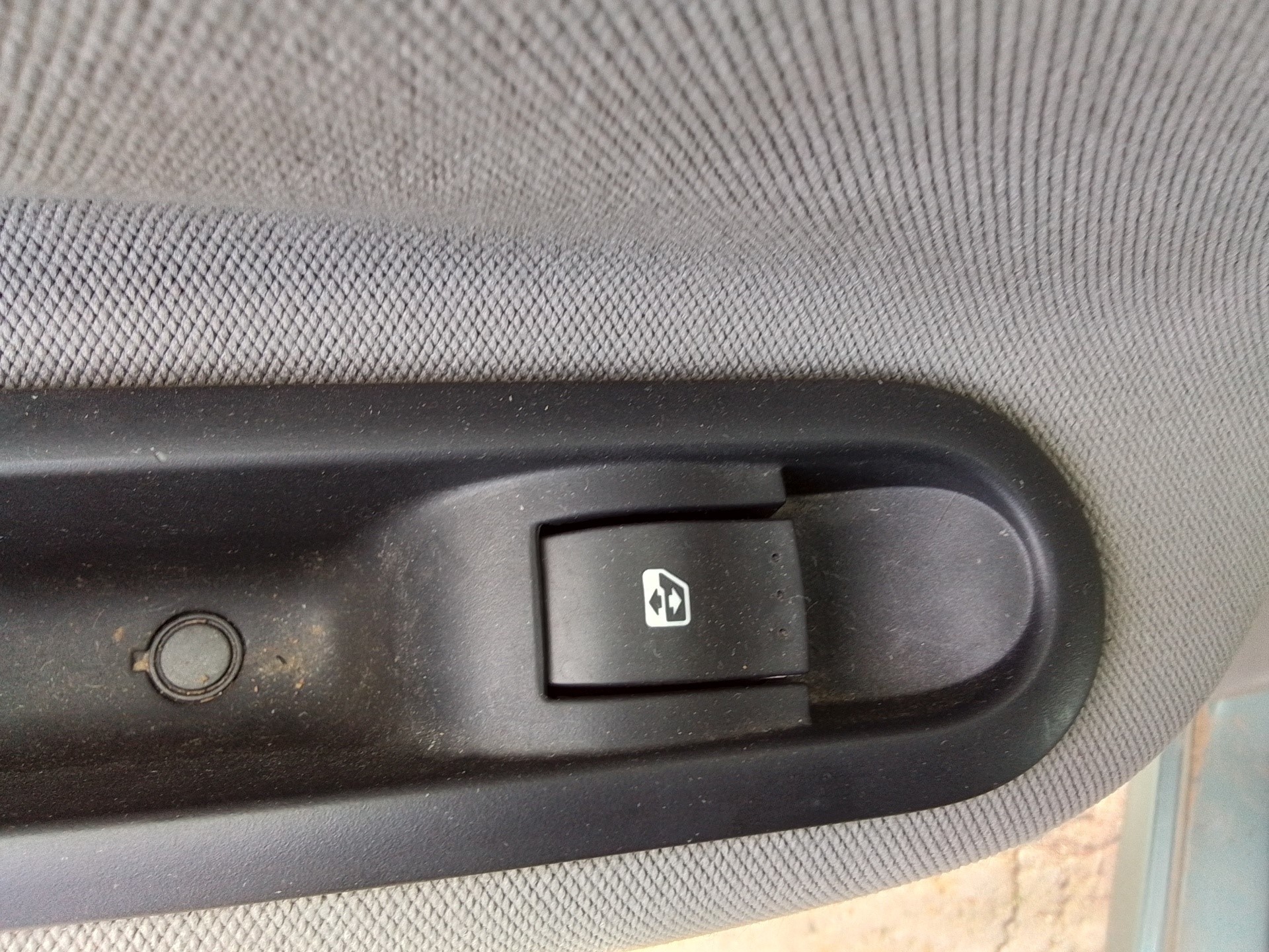 Recambio de mando elevalunas trasero izquierdo para renault scenic ii authentique referencia OEM IAM   