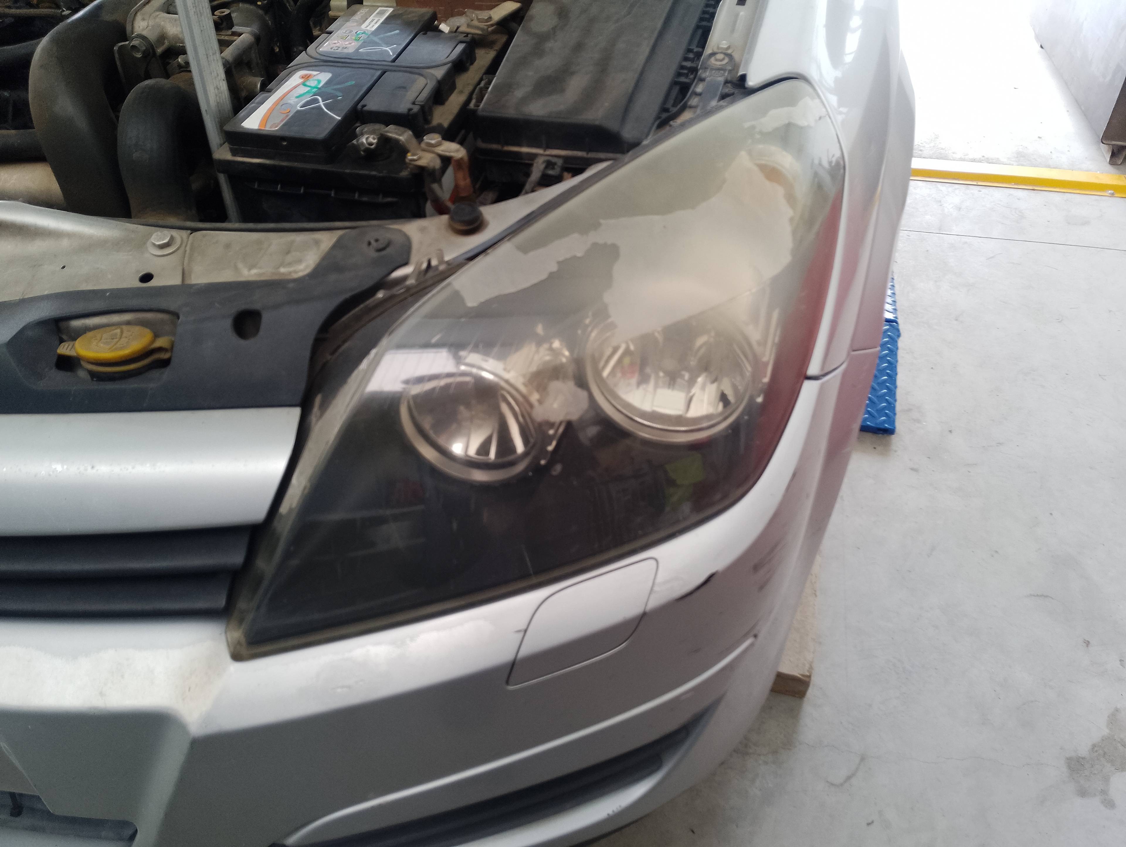 Recambio de faro izquierdo para opel astra h berlina cosmo referencia OEM IAM   