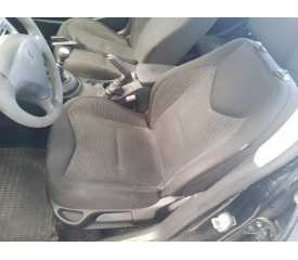 ASIENTO DELANTERO IZQUIERDO 