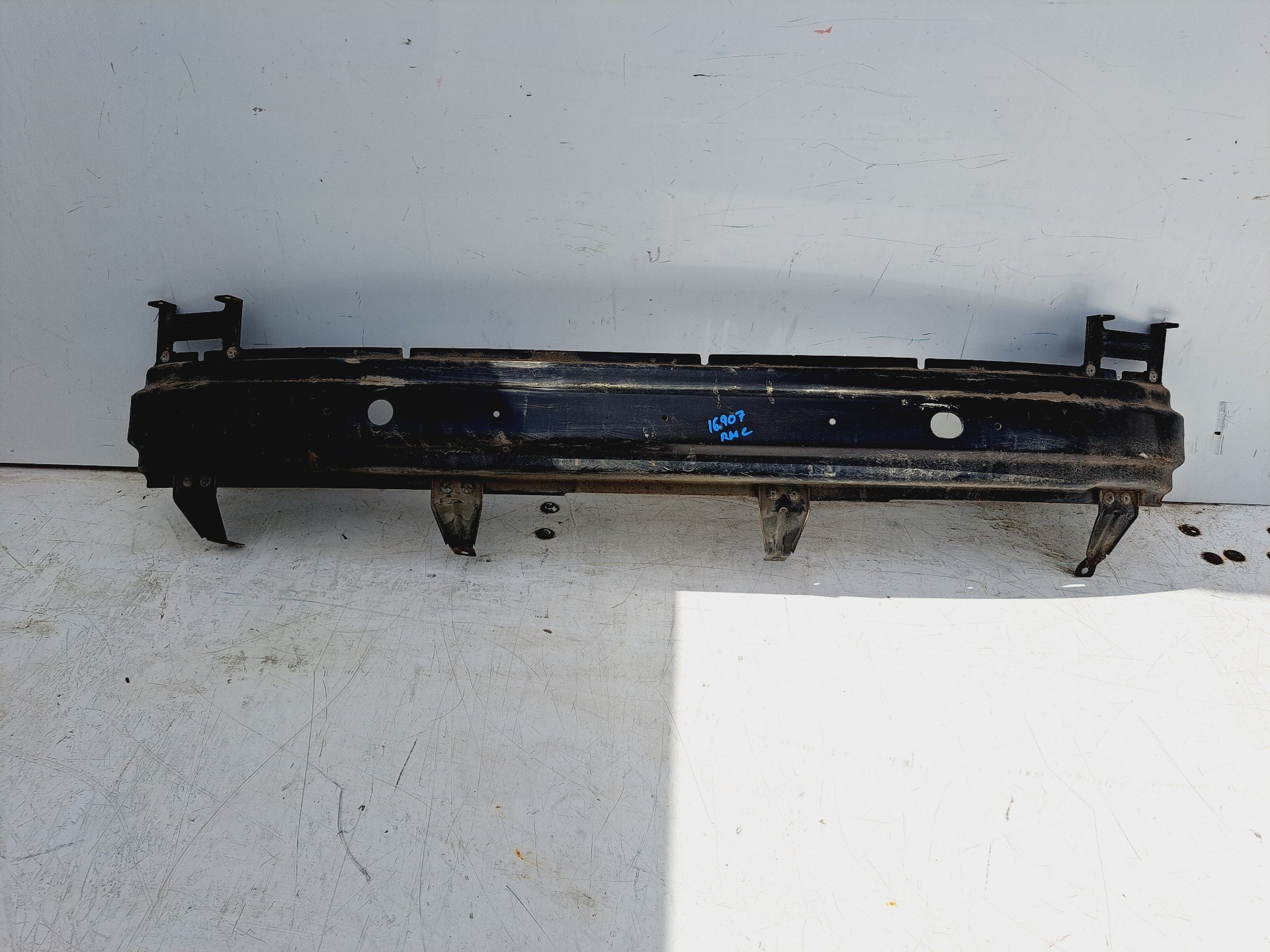 Recambio de refuerzo paragolpes delantero para daewoo lanos cool referencia OEM IAM   