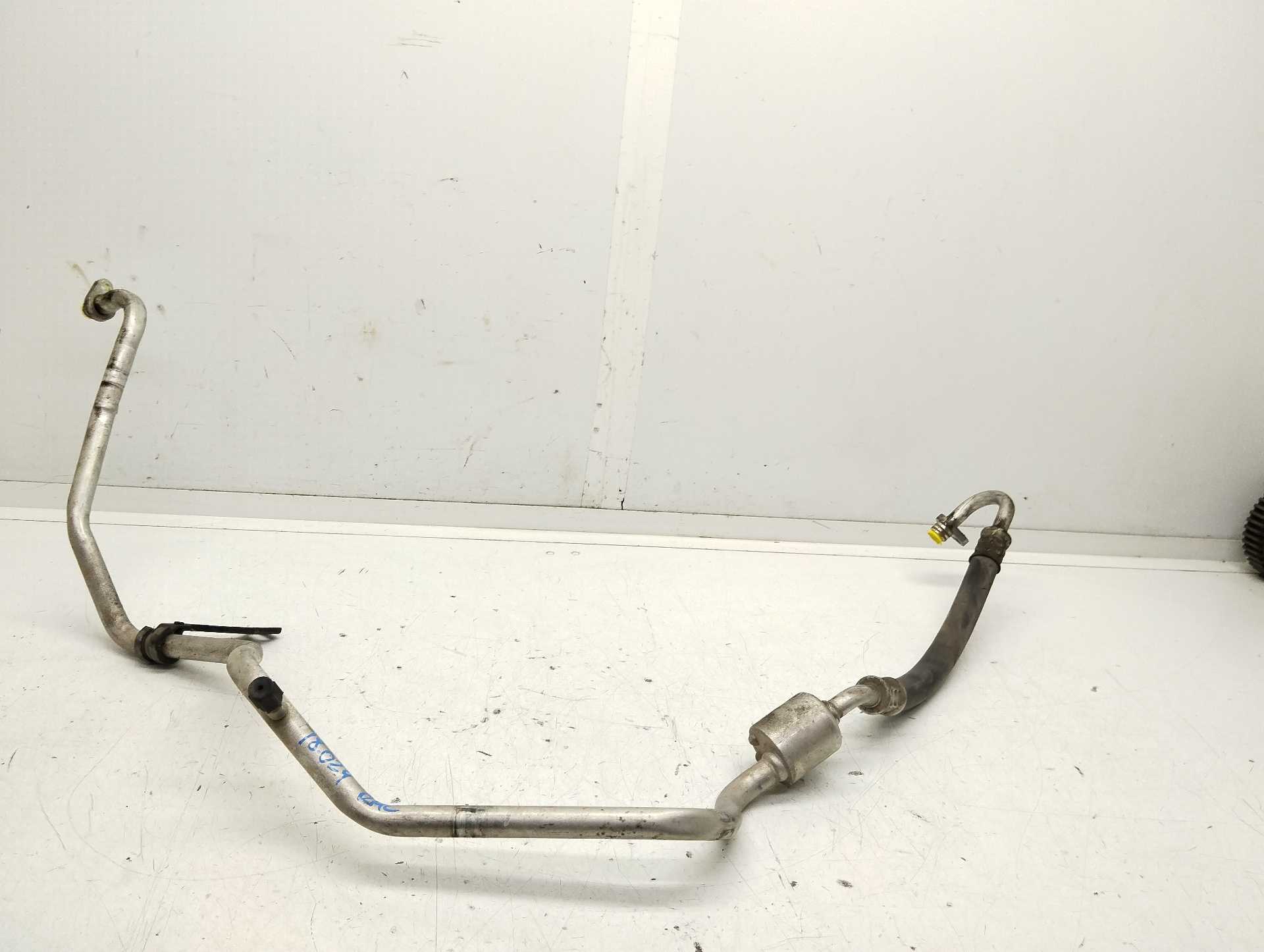 Recambio de tubos aire acondicionado para peugeot 207 xt referencia OEM IAM 9655448980  