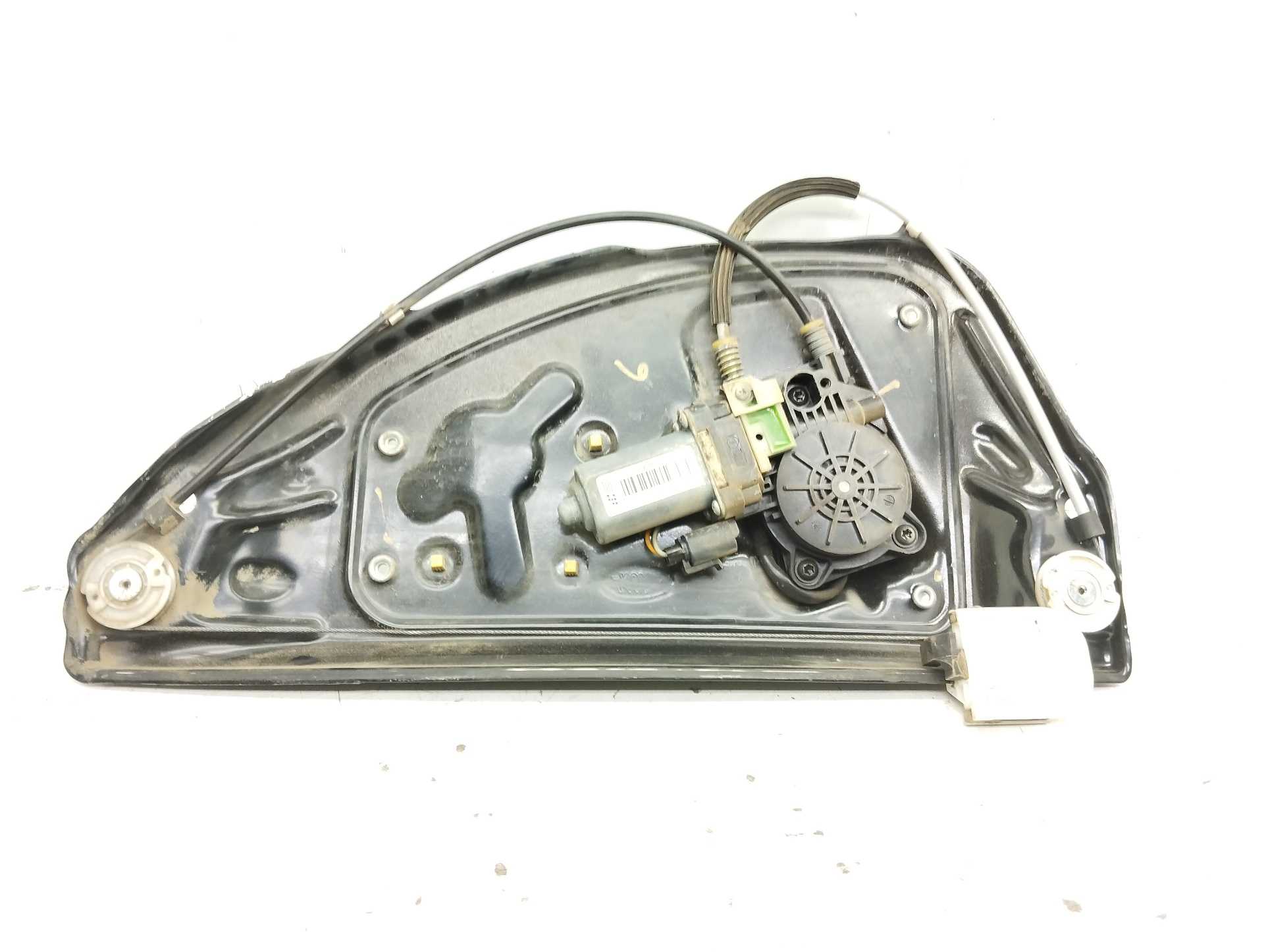 Recambio de elevalunas trasero derecho para land rover freelander (ln) 2.2 td referencia OEM IAM 6H5227000AJ LR060138 
