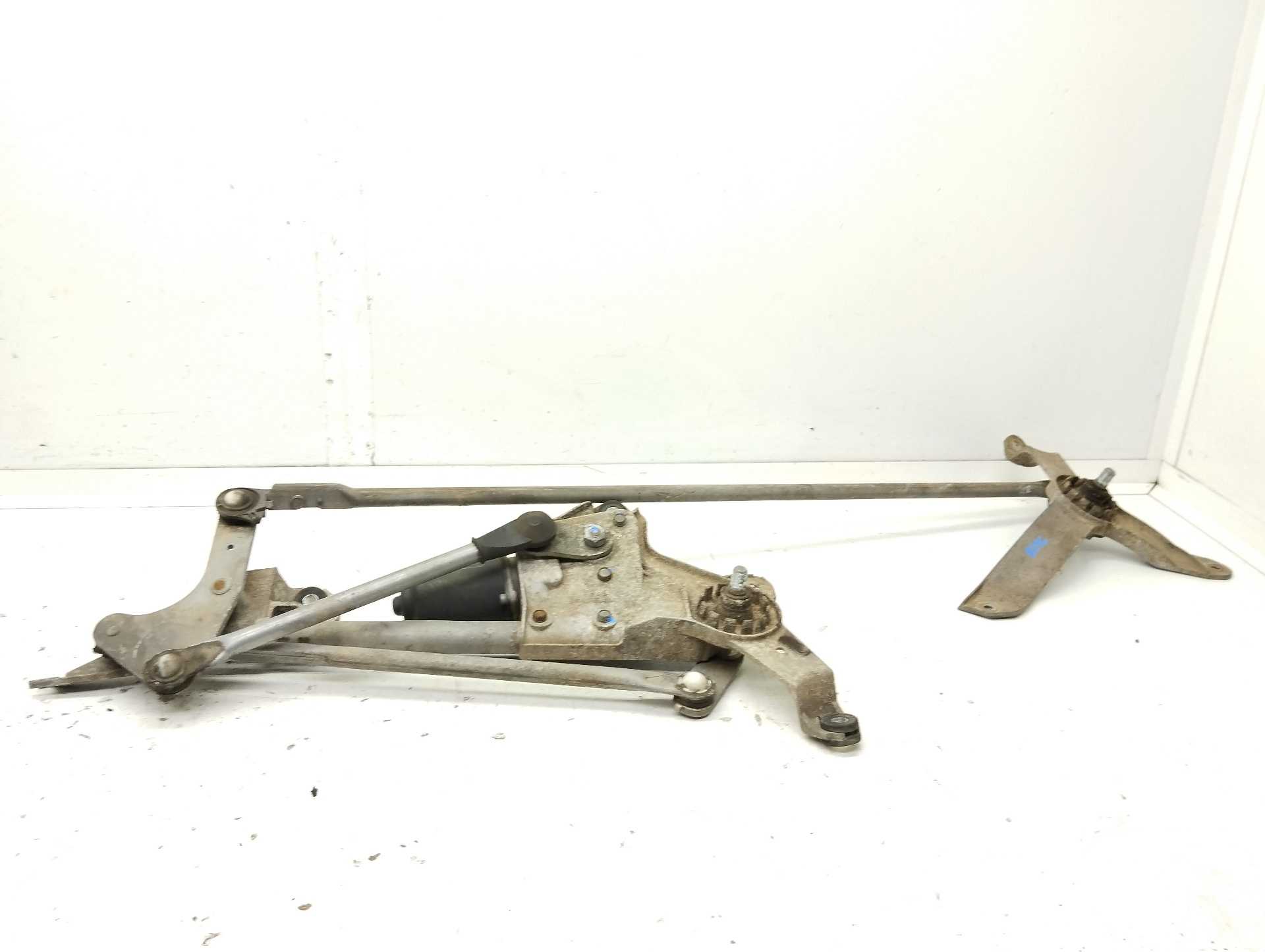 Recambio de motor limpia delantero para mitsubishi grandis (na0w) 2.0 di-d cat referencia OEM IAM 32274  