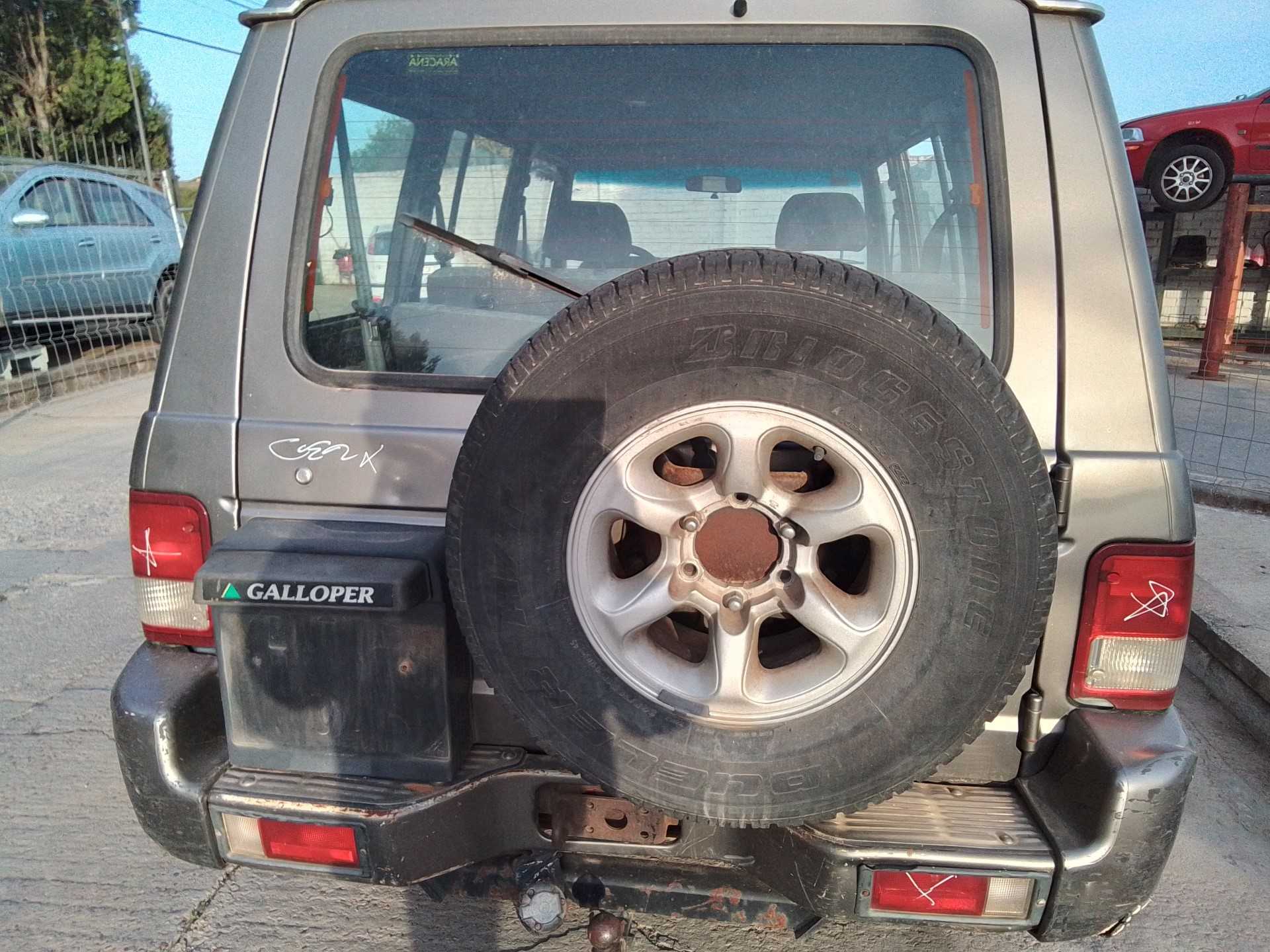 Recambio de porton trasero para hyundai galloper referencia OEM IAM   