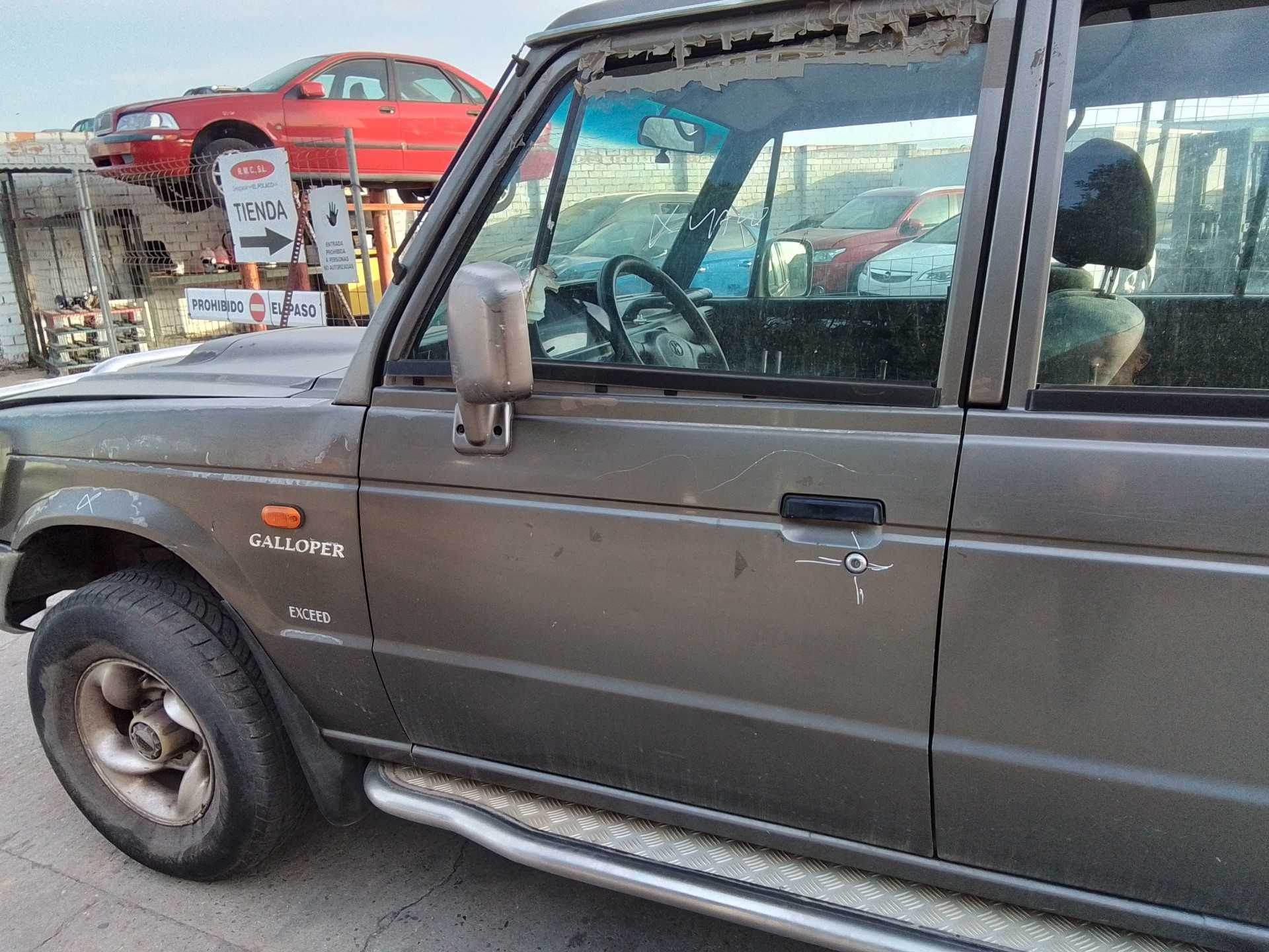 Recambio de puerta delantera izquierda para hyundai galloper referencia OEM IAM   