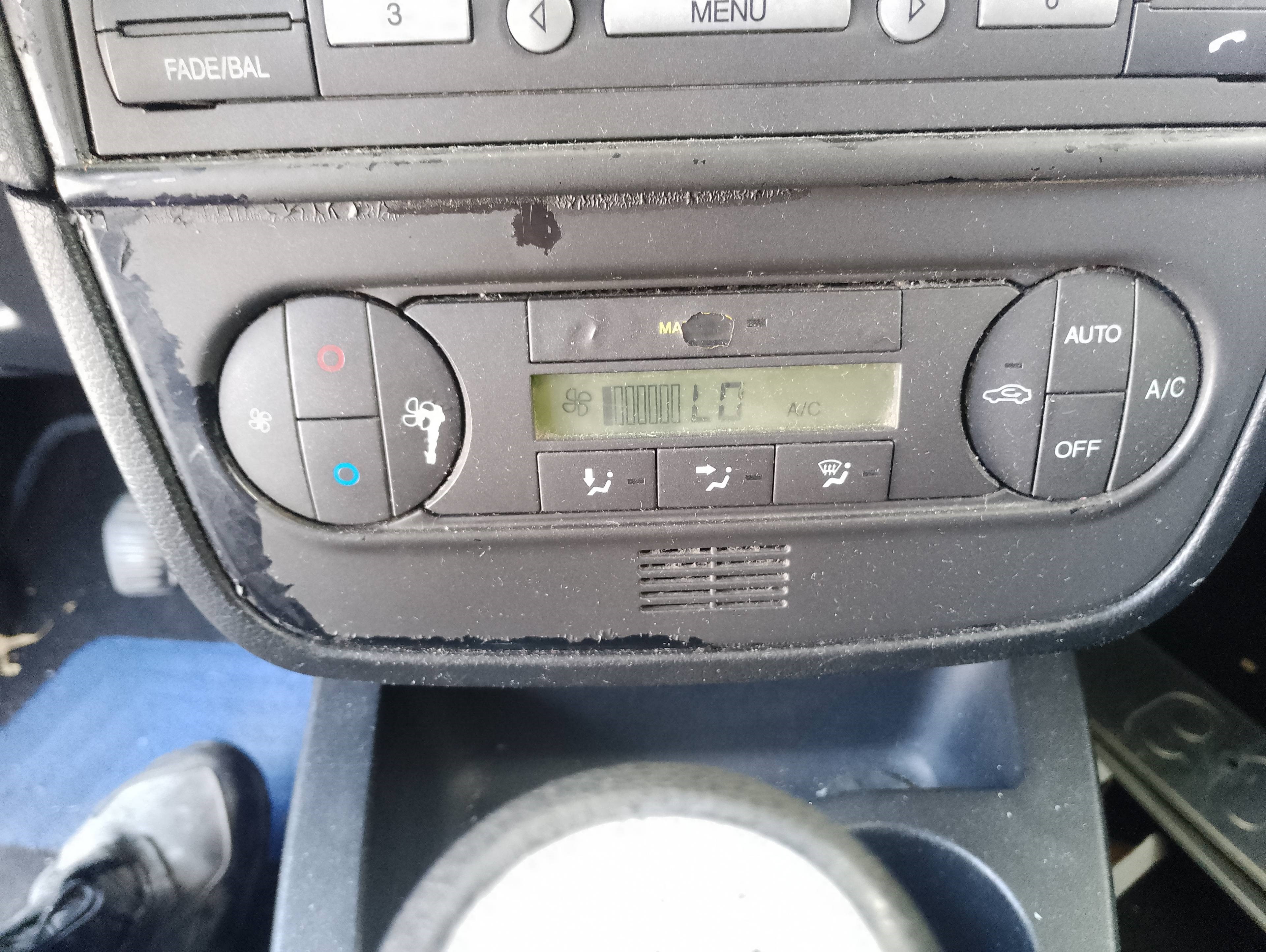 Recambio de mando climatizador para ford fiesta (cbk) ambiente referencia OEM IAM   