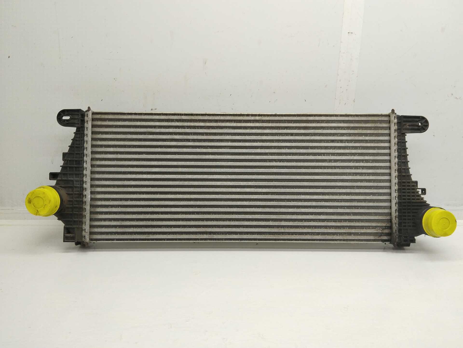 Recambio de intercooler para opel insignia grand sport 1.6 cdti dpf referencia OEM IAM 84208091 GG747003 
