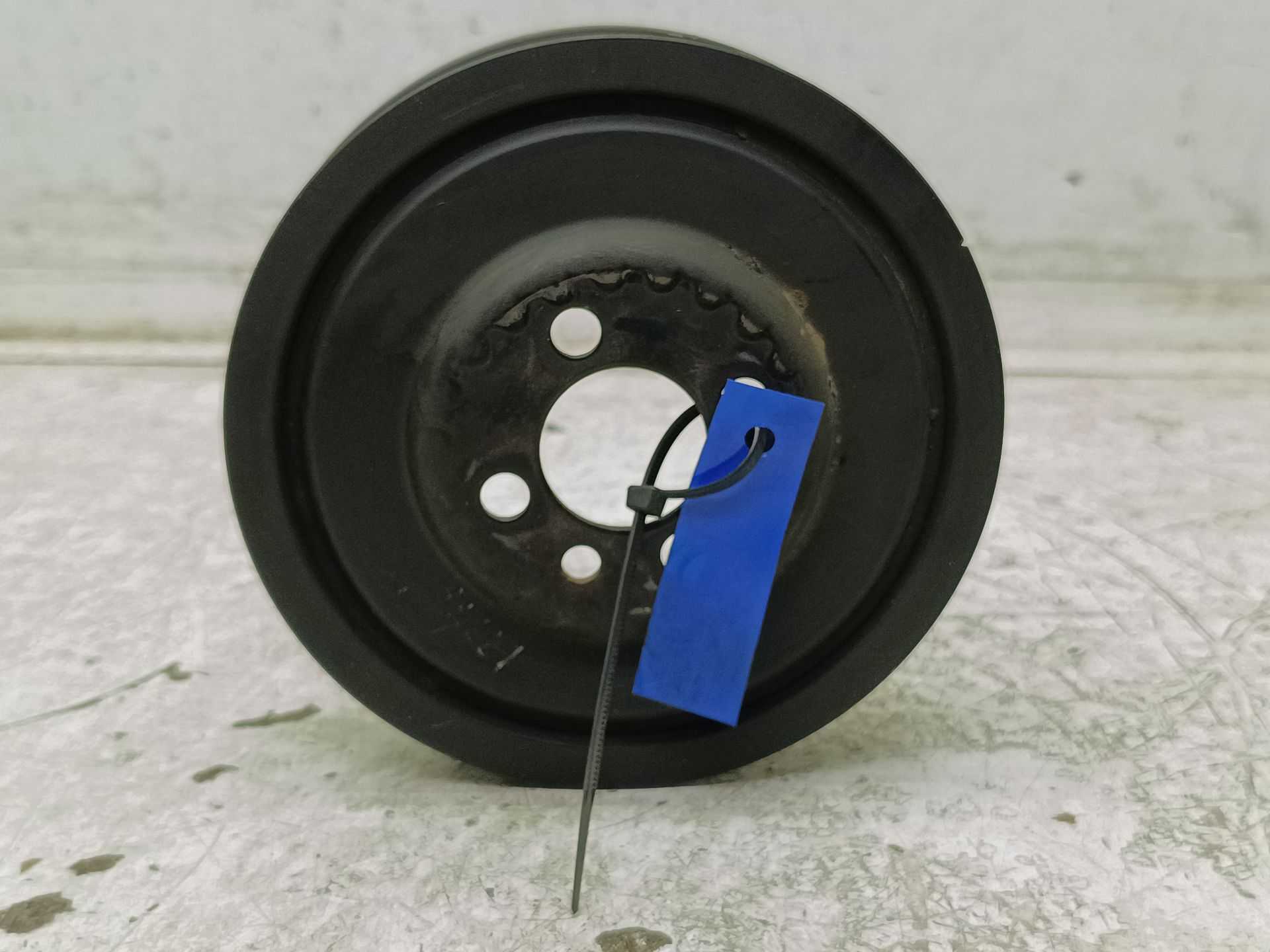 Recambio de polea cigueñal para dodge caliber s referencia OEM IAM 03G105243  