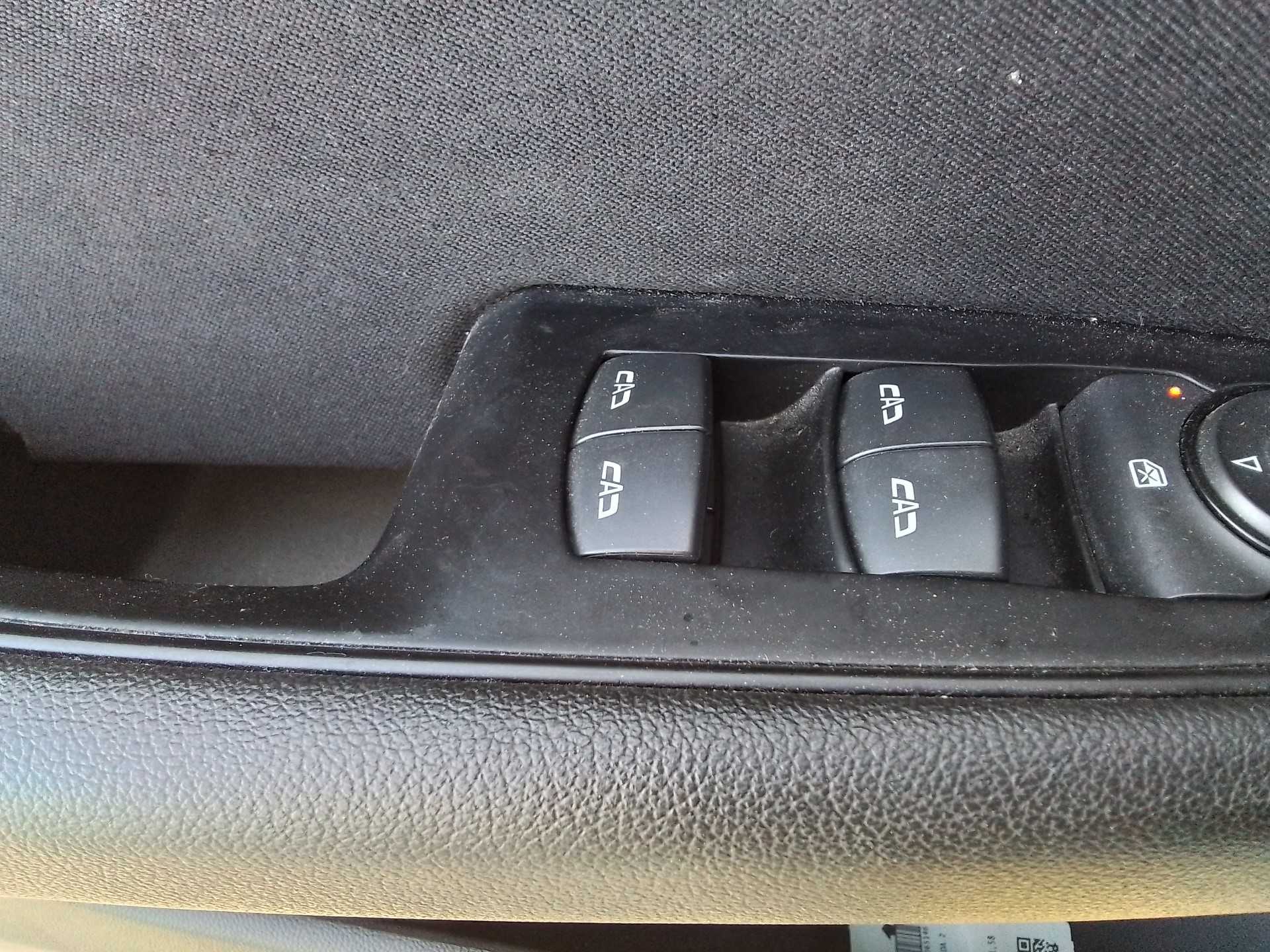 Recambio de mando elevalunas delantero izquierdo para opel insignia grand sport 1.6 cdti dpf referencia OEM IAM   