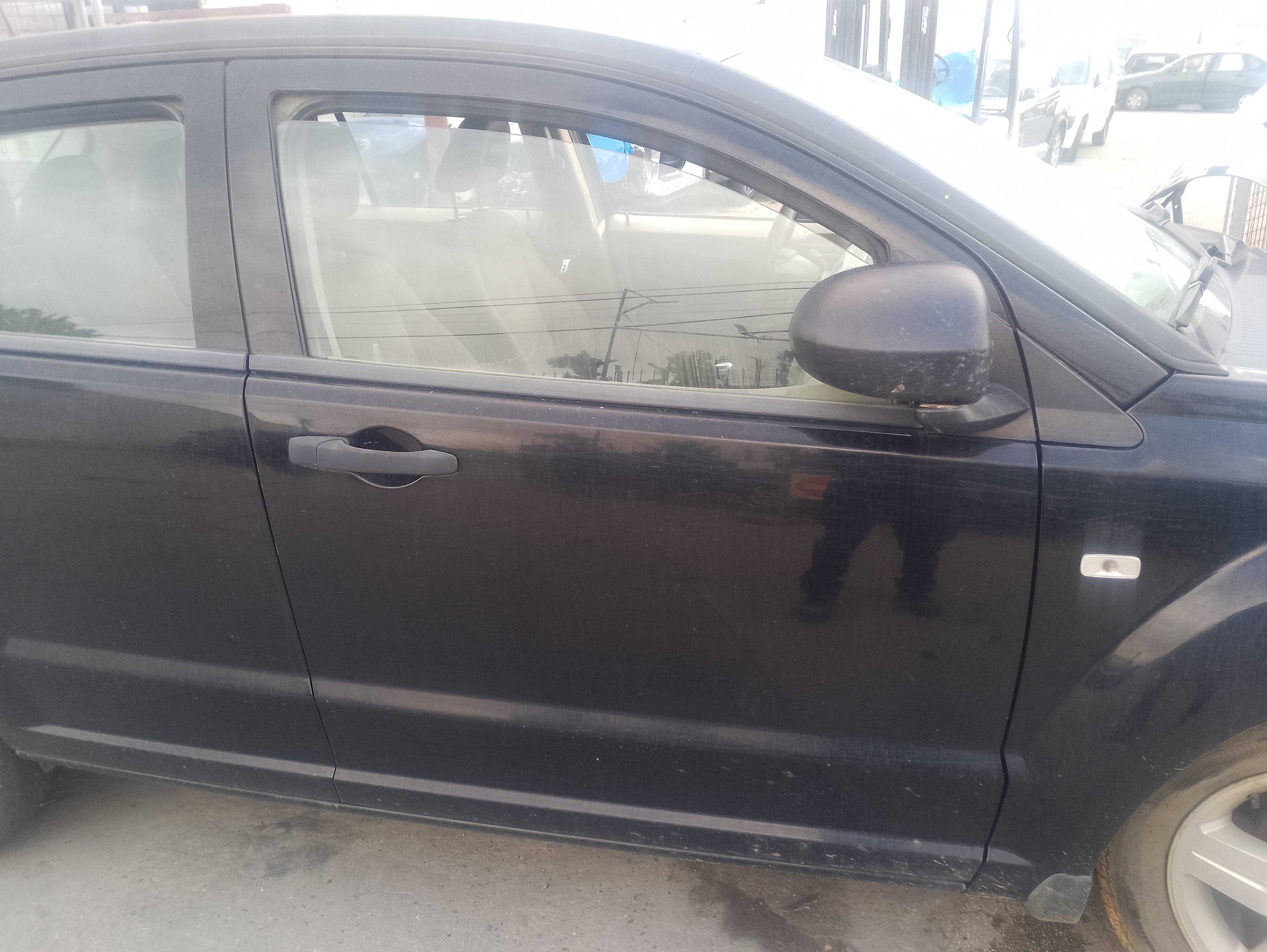 Recambio de puerta delantera derecha para dodge caliber s referencia OEM IAM   