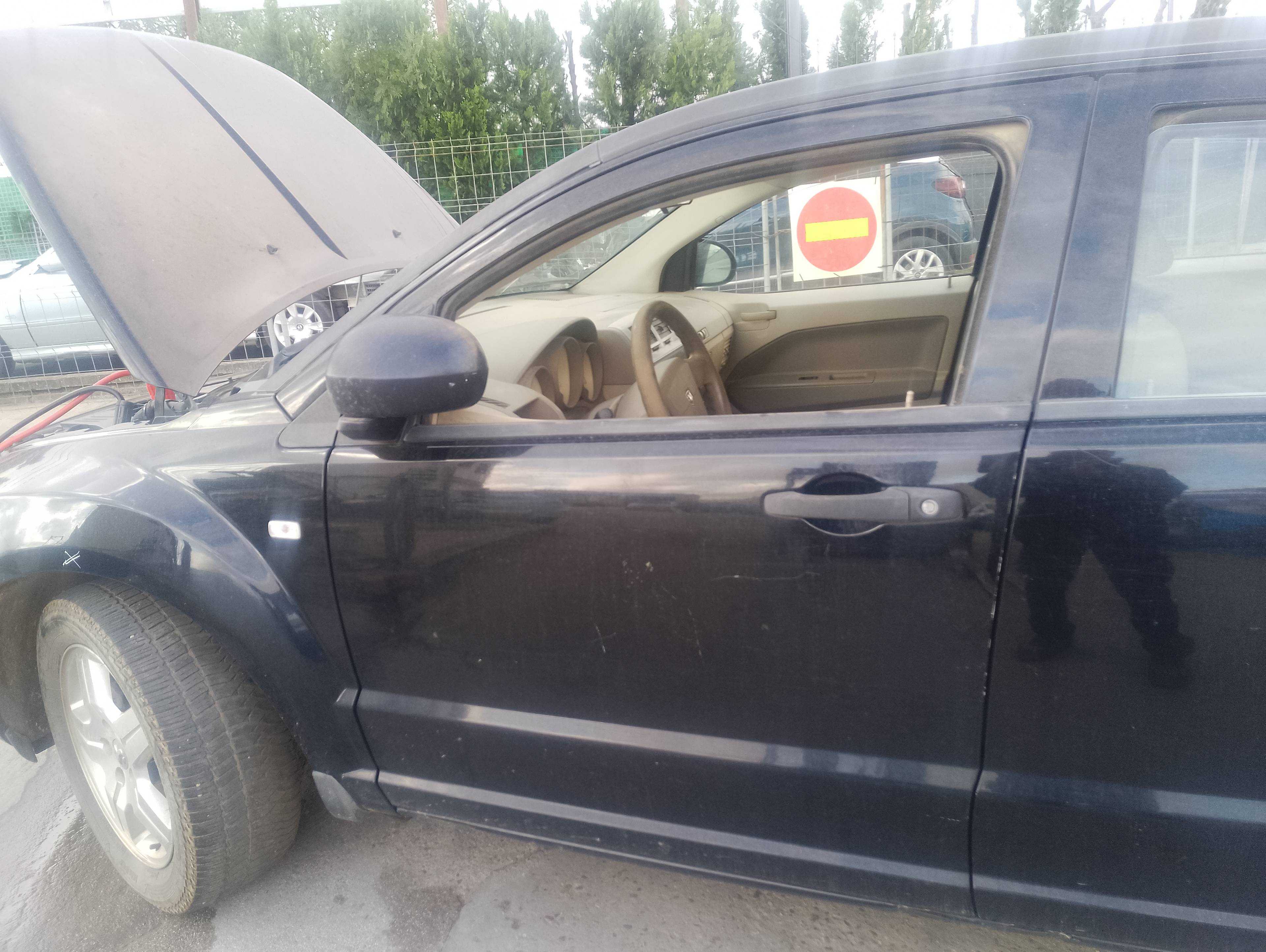 Recambio de puerta delantera izquierda para dodge caliber s referencia OEM IAM   