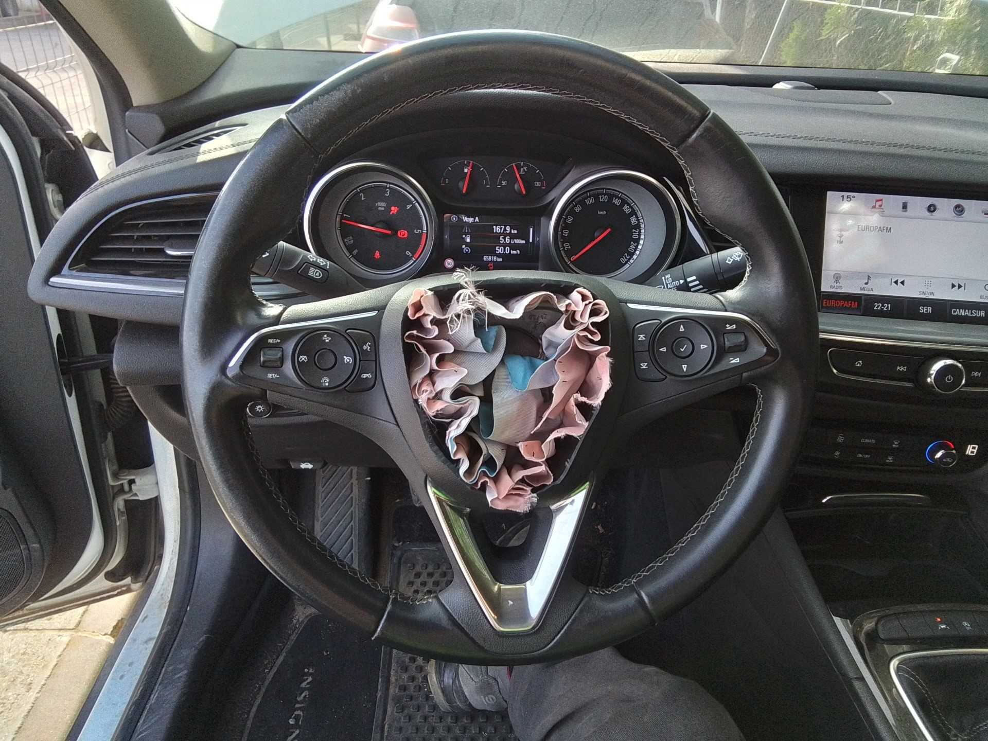 Recambio de volante para opel insignia grand sport 1.6 cdti dpf referencia OEM IAM   