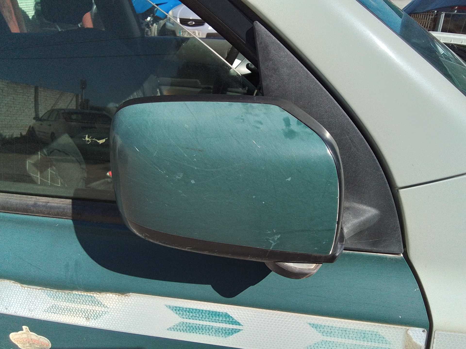 Recambio de retrovisor derecho para nissan x-trail (t30) referencia OEM IAM   