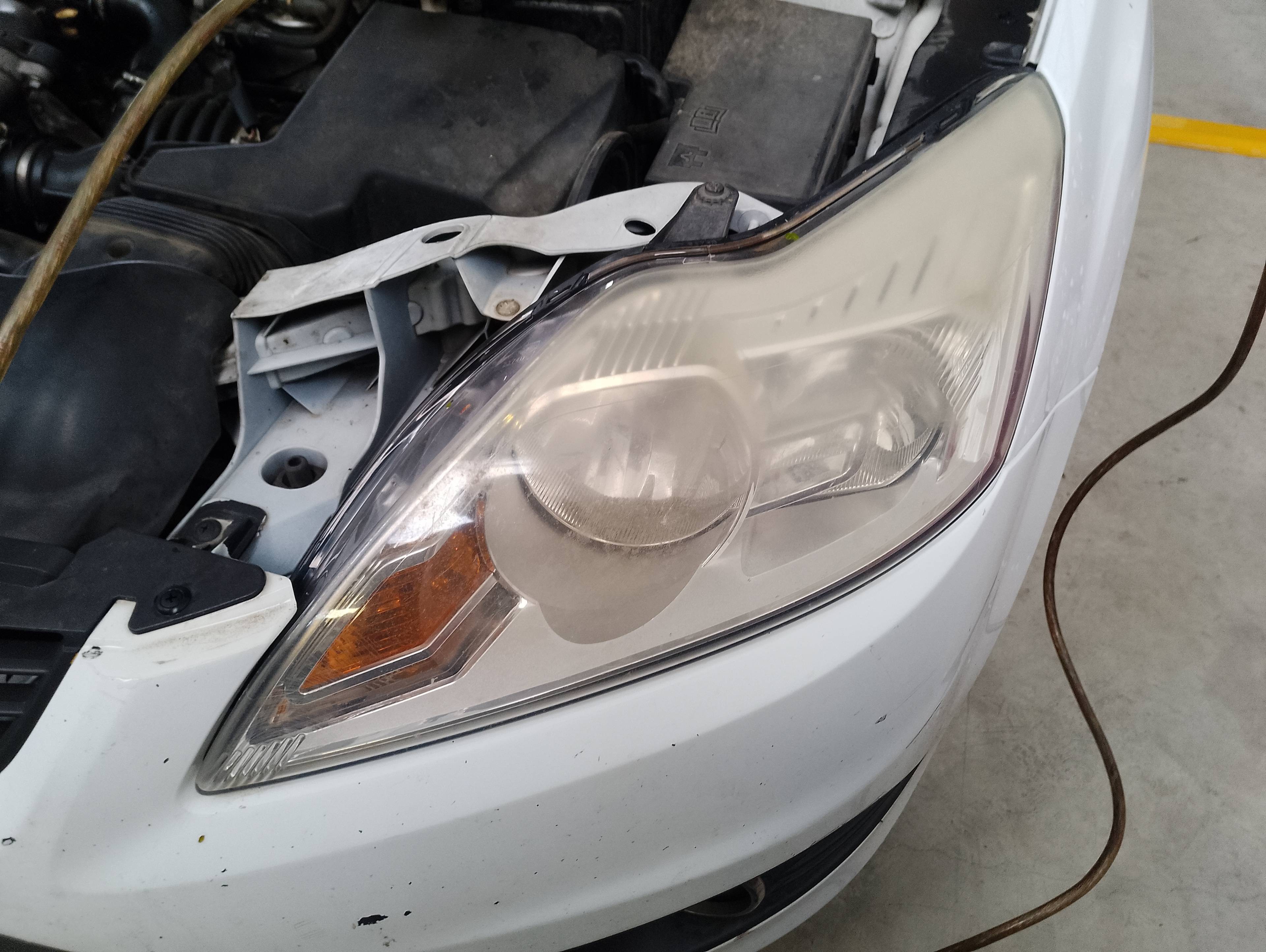 Recambio de faro izquierdo para ford focus berlina (cap) ambiente (d) referencia OEM IAM   