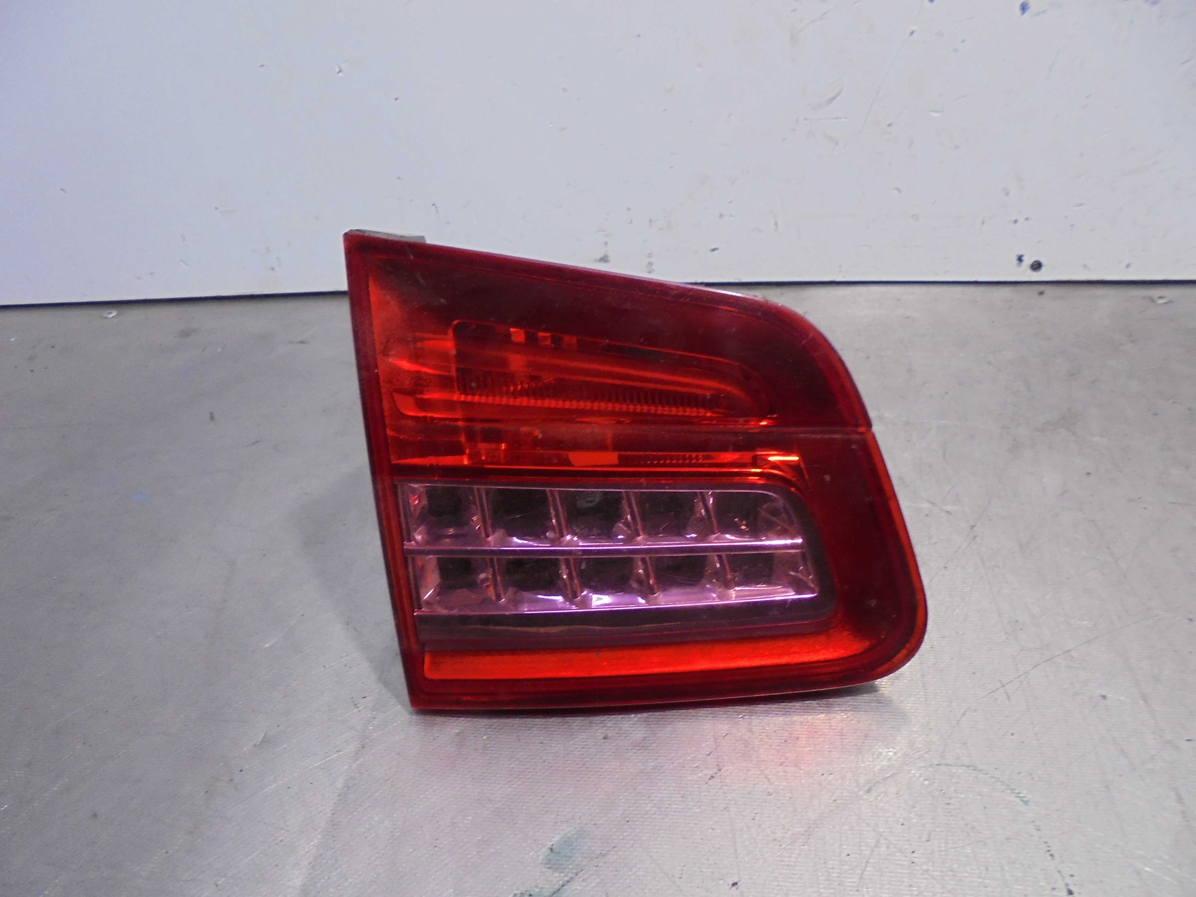 Recambio de piloto porton trasero izquierdo para citroën c5 berlina business referencia OEM IAM 9687583080  