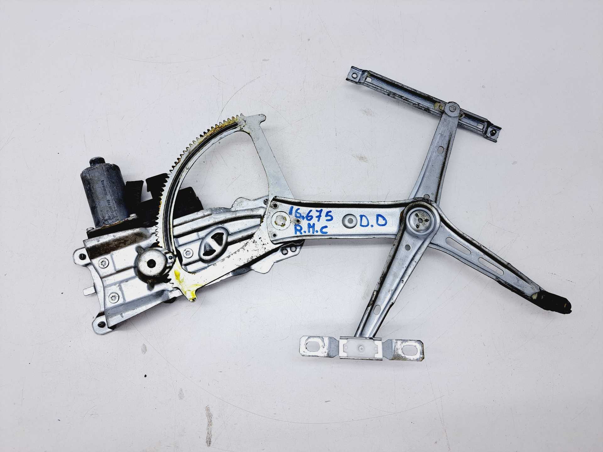 Recambio de elevalunas delantero derecho para opel astra h berlina 1.7 16v cdti referencia OEM IAM 0130821989 BOSCH 