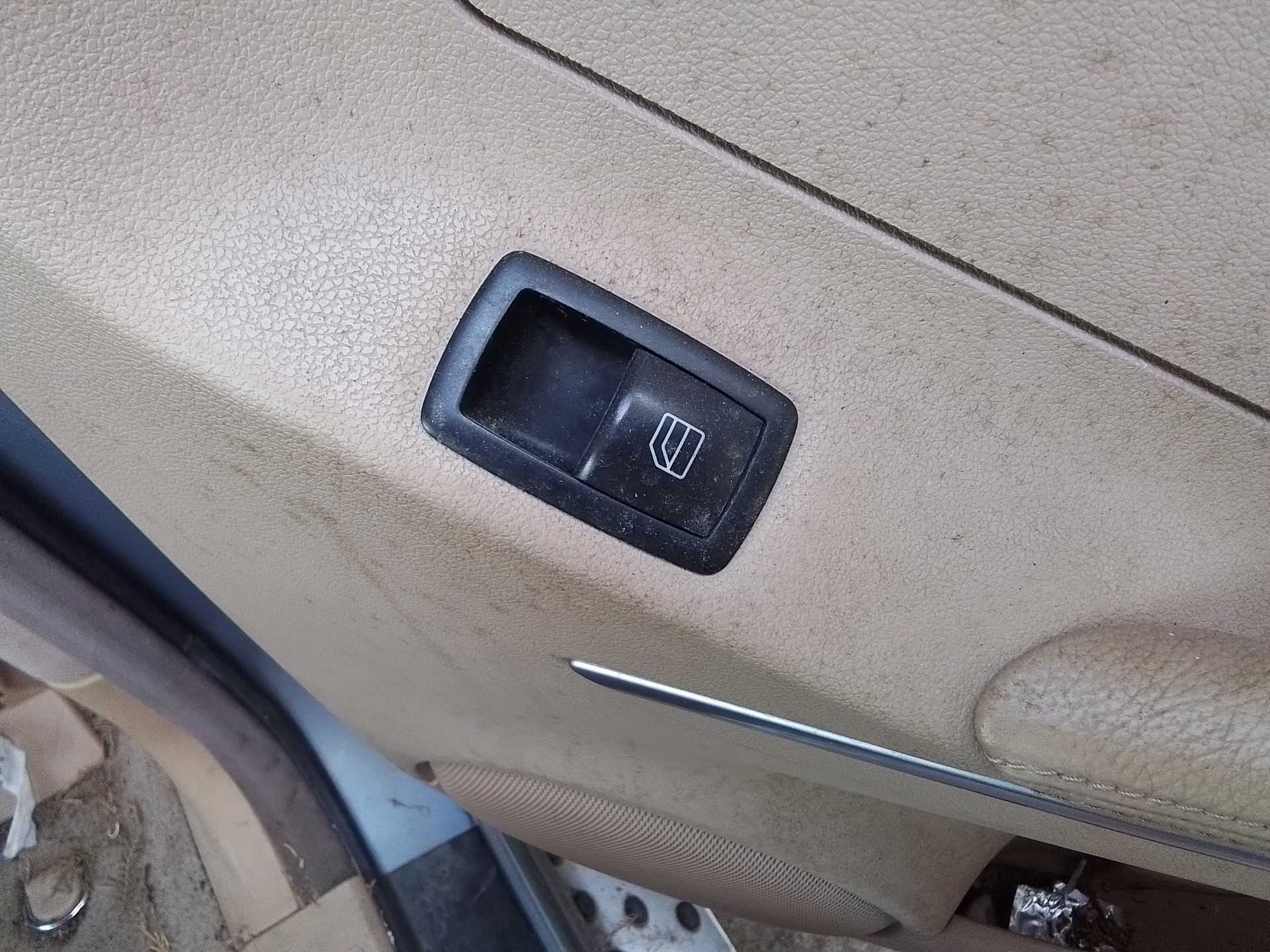 Recambio de mando elevalunas trasero derecho para mercedes-benz clase m (w164) 3.0 cdi cat referencia OEM IAM   