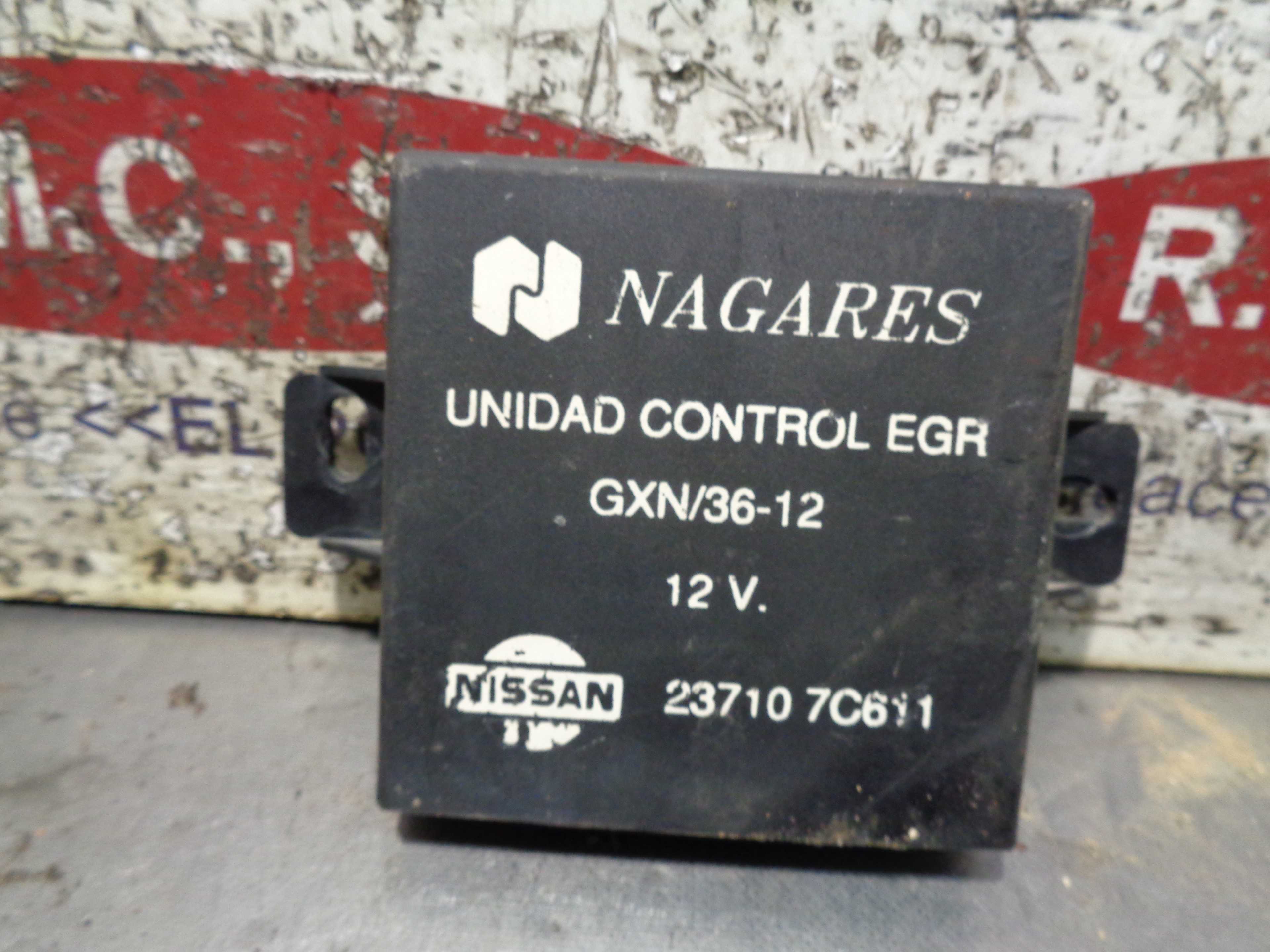 Recambio de centralita egr para nissan trade 75 referencia OEM IAM 237107C611  