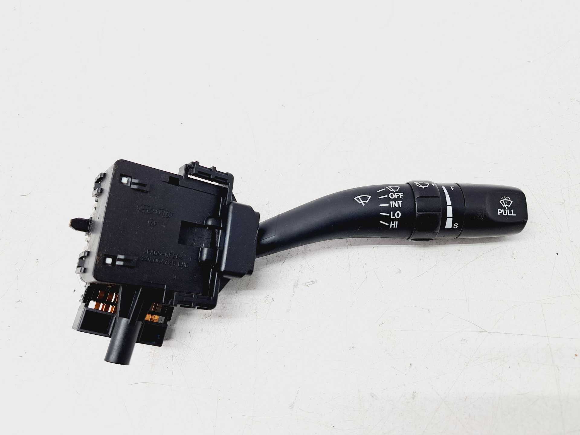 Recambio de mando limpia para kia magentis 2.0 crdi referencia OEM IAM 202004726  
