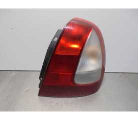 PILOTO TRASERO DERECHO 0311000732 
