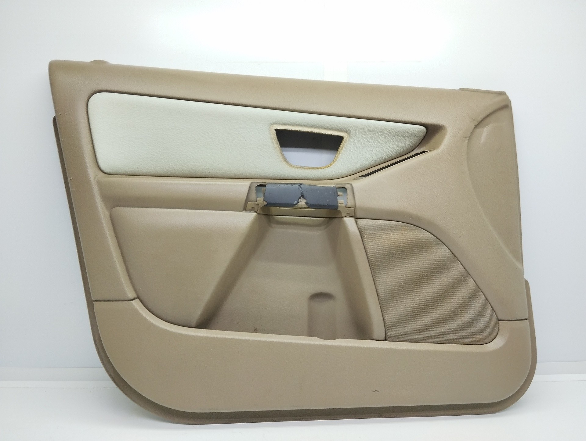 Recambio de guarnecido puerta delantera izquierda para volvo xc90 2.4 diesel cat referencia OEM IAM   