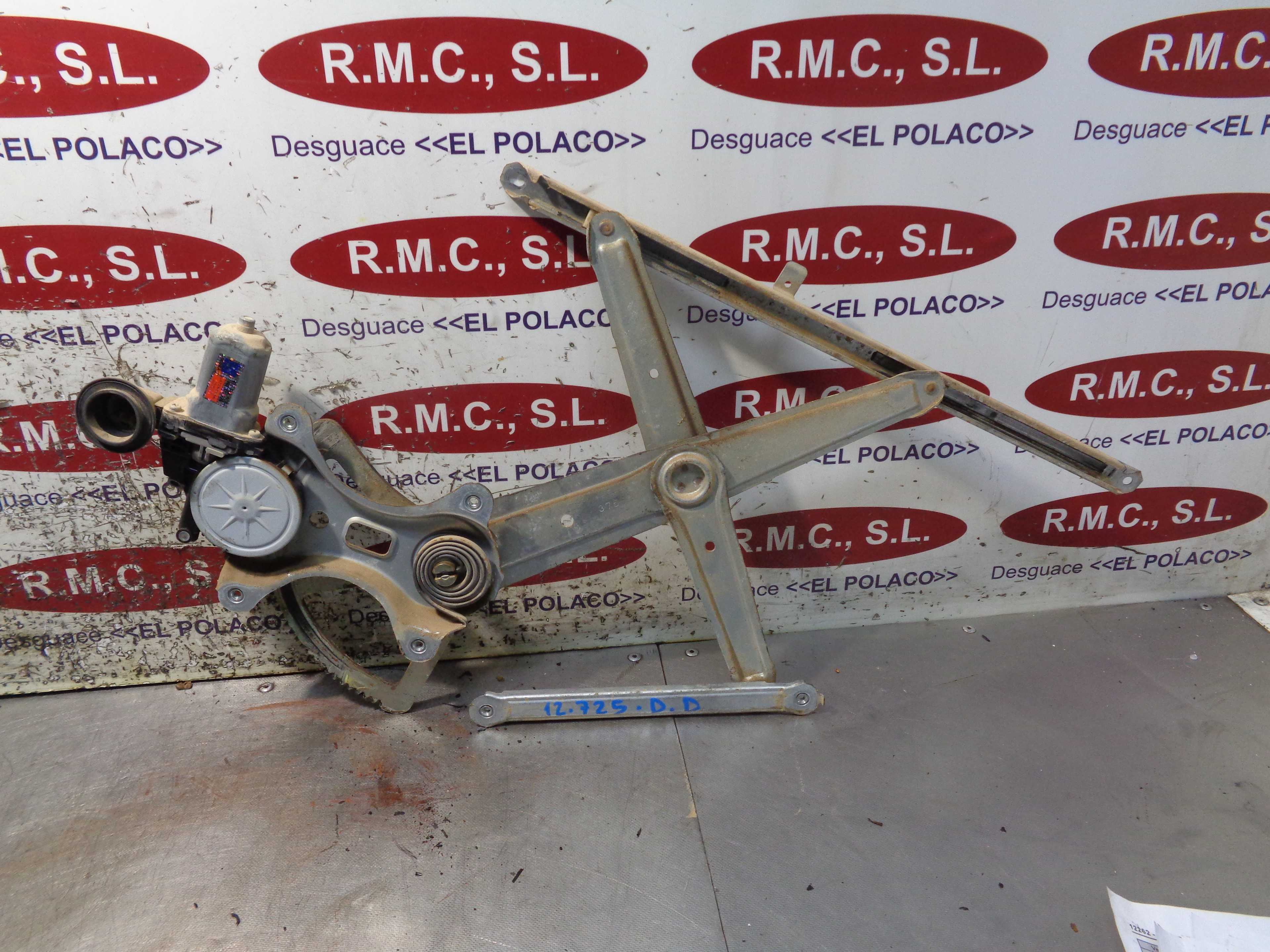 Recambio de elevalunas delantero derecho para toyota land cruiser (j12) 3.0 turbodiesel referencia OEM IAM 8571058010 DENSO 