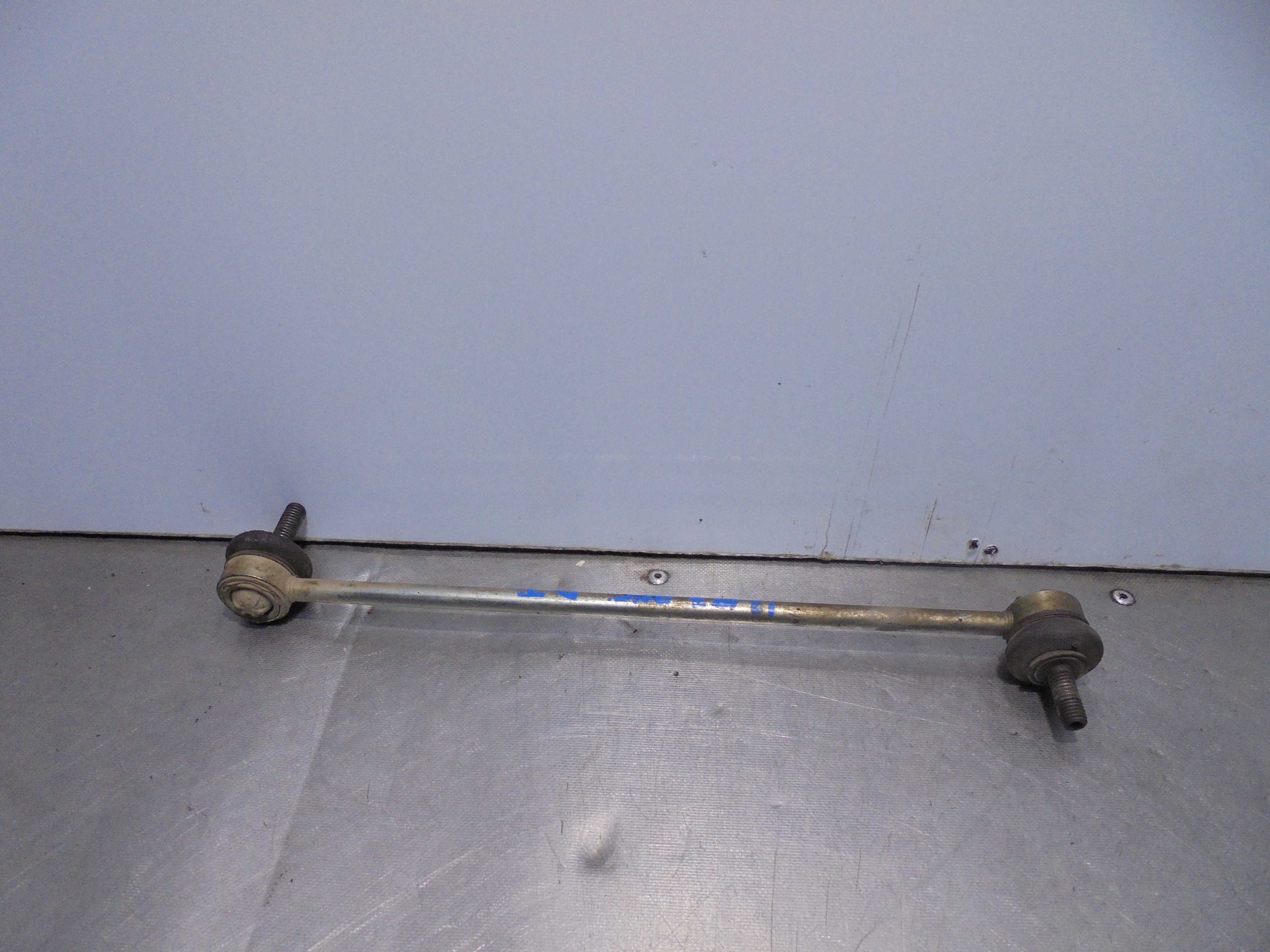 Recambio de bieleta estabilizadora delantera izquierda para peugeot 307 (s1) xr clim referencia OEM IAM   