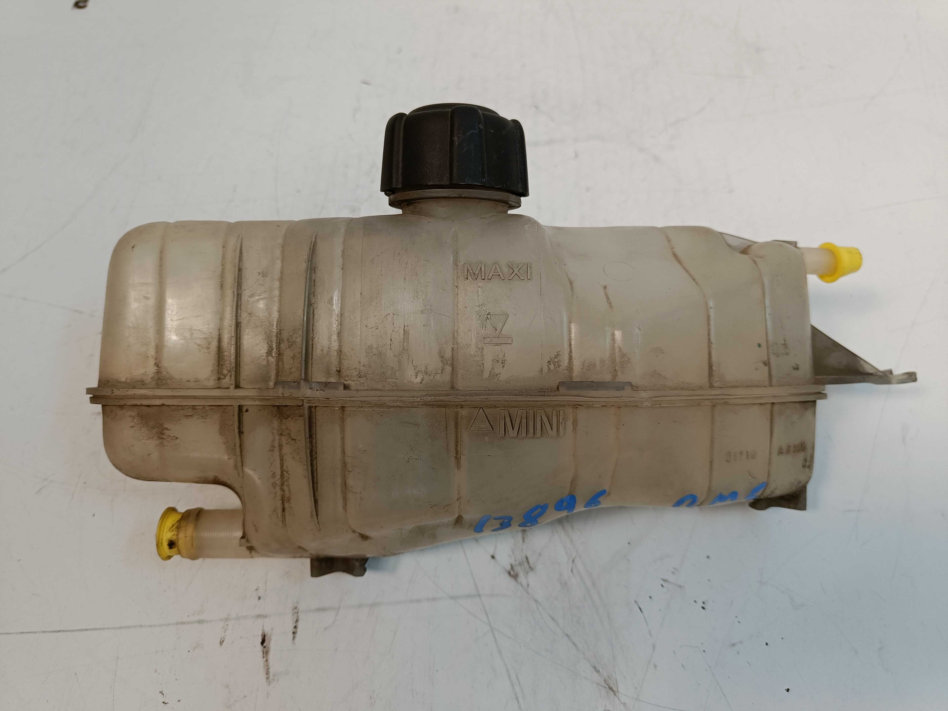 Recambio de deposito expansion para nissan micra (k12e) acenta referencia OEM IAM   