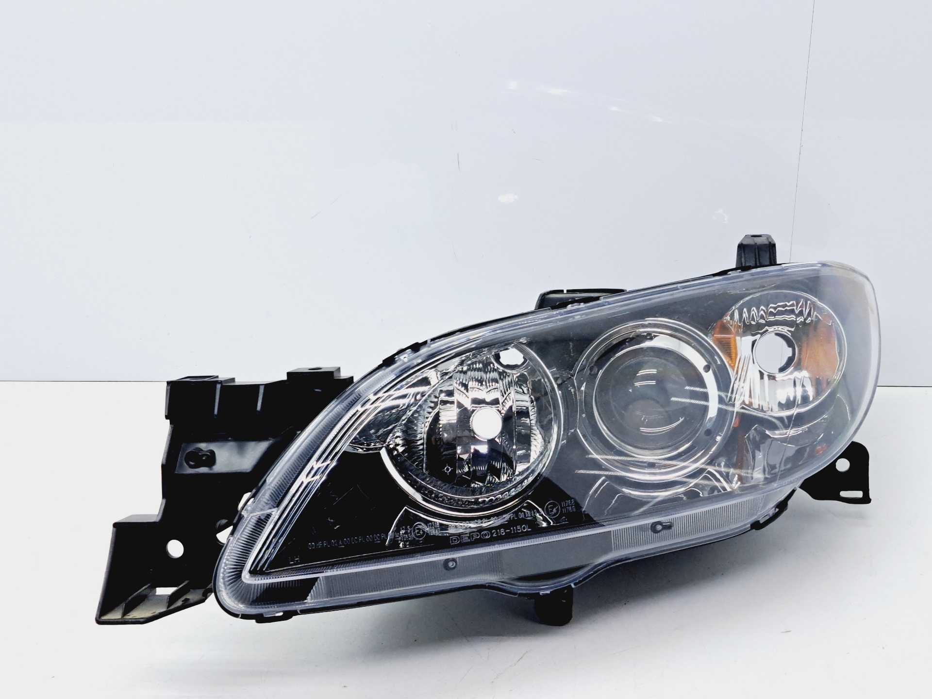 Recambio de faro izquierdo para mazda 3 berlina (bk) 2.0 16v cat referencia OEM IAM 083161132L DEPO 