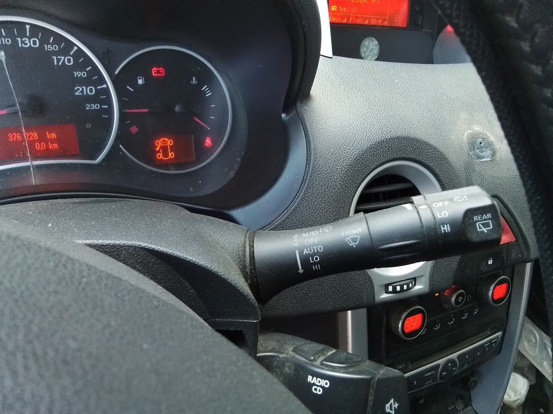 Recambio de mando limpia para renault koleos bose edition referencia OEM IAM   
