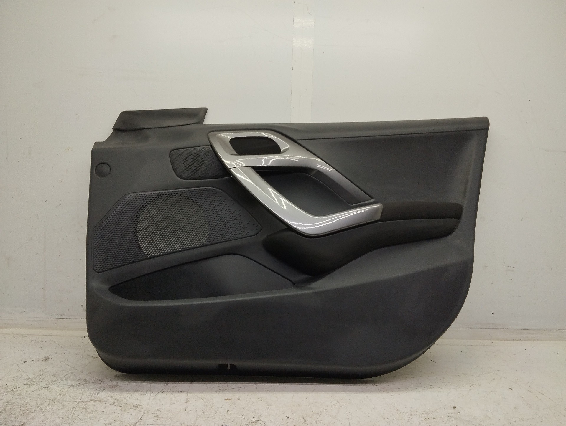 Recambio de guarnecido puerta delantera derecha para peugeot 2008 (--.2013) active referencia OEM IAM 491100112819  