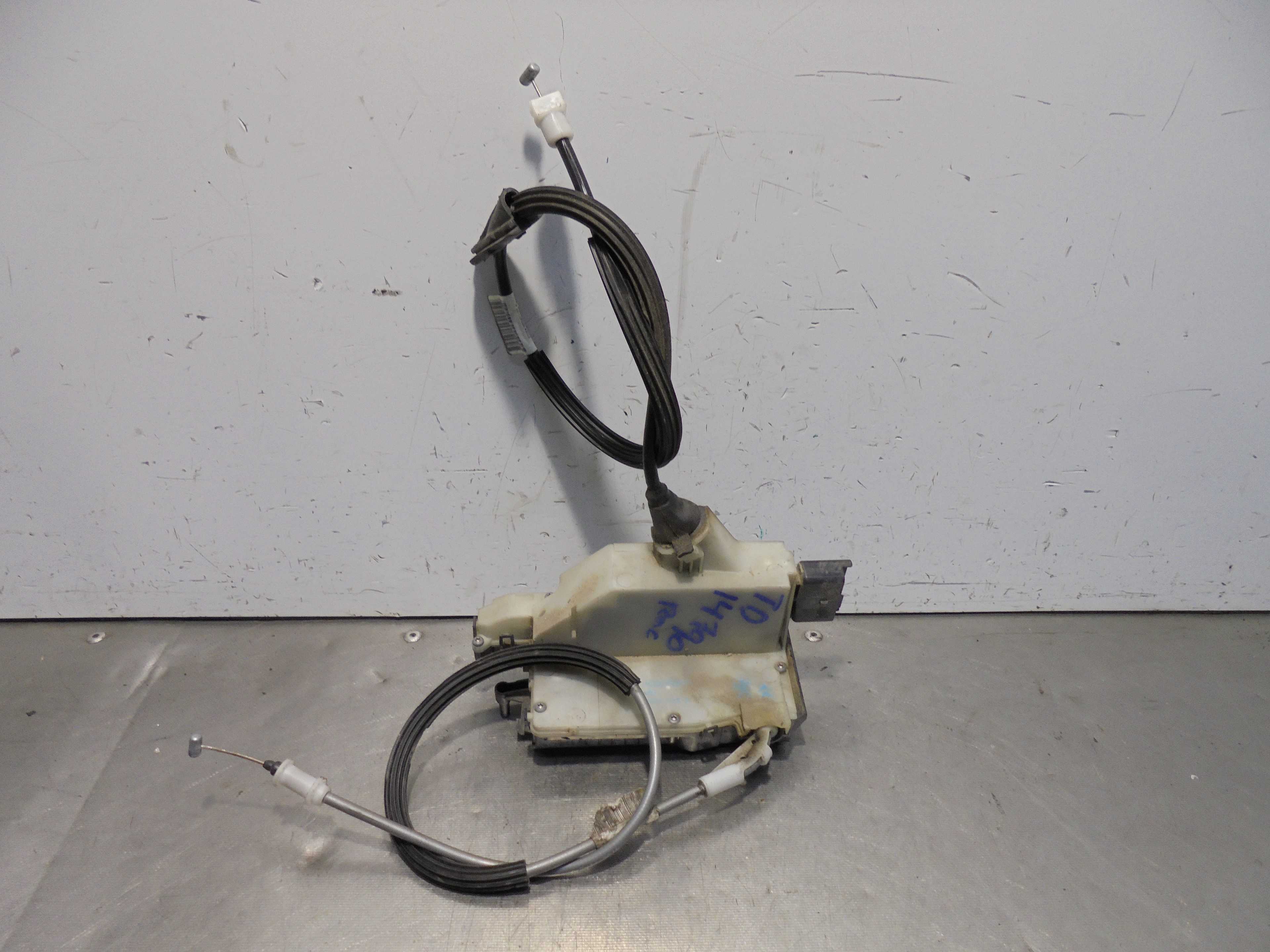 Recambio de cerradura puerta trasera derecha para citroën c4 berlina collection referencia OEM IAM 9685352080 ELECTRICA 5 PUERTA